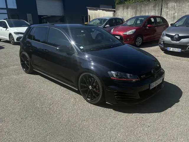 Volkswagen Golf view 7