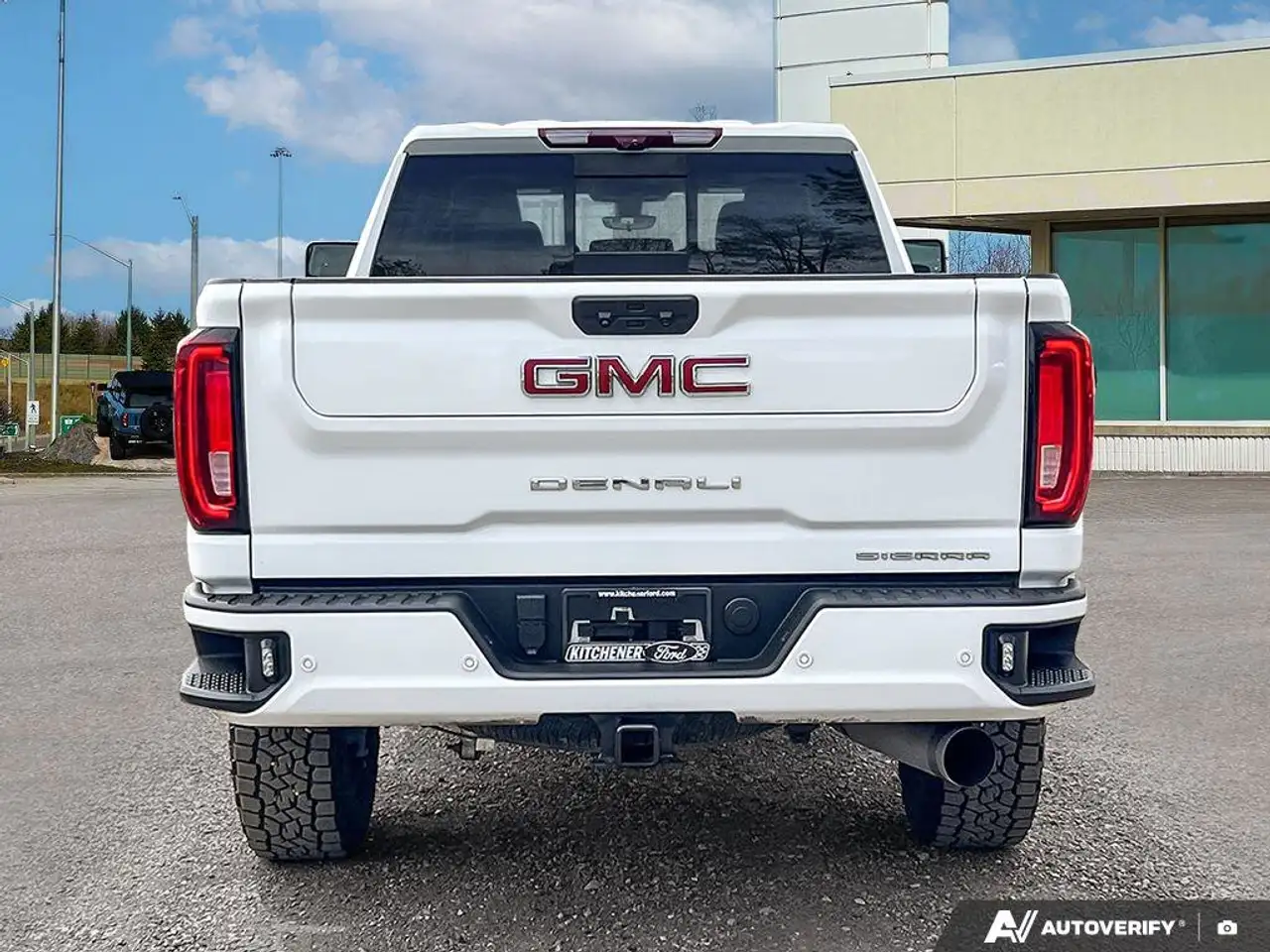 GMC Sierra 2500HD снимка GMC Sierra 2500HD