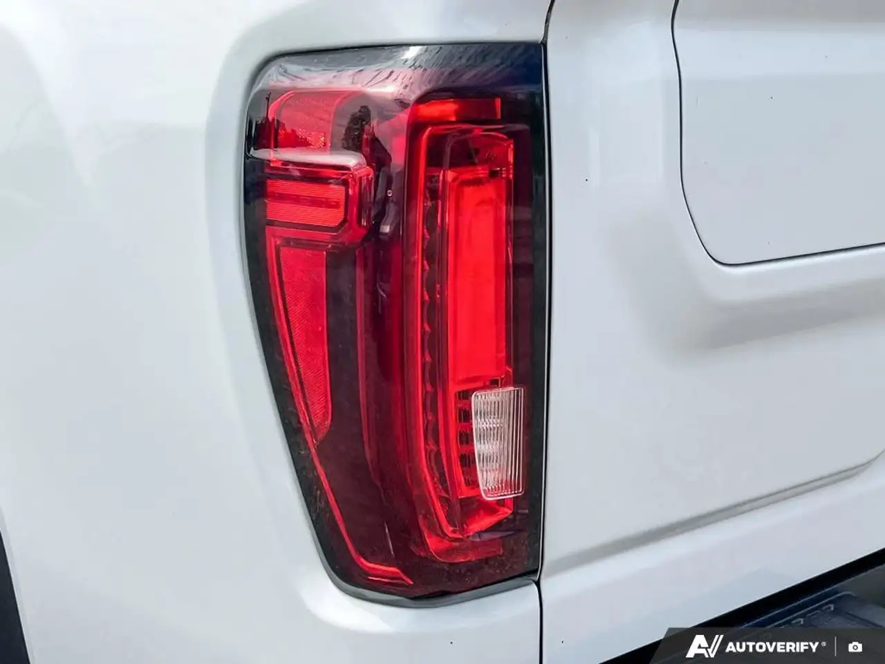GMC Sierra 2500HD снимка GMC Sierra 2500HD