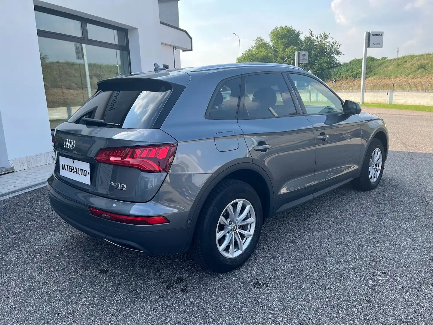 Audi Q5 40 2.0 tdi quattro 190cv s-tronic Gris - 2