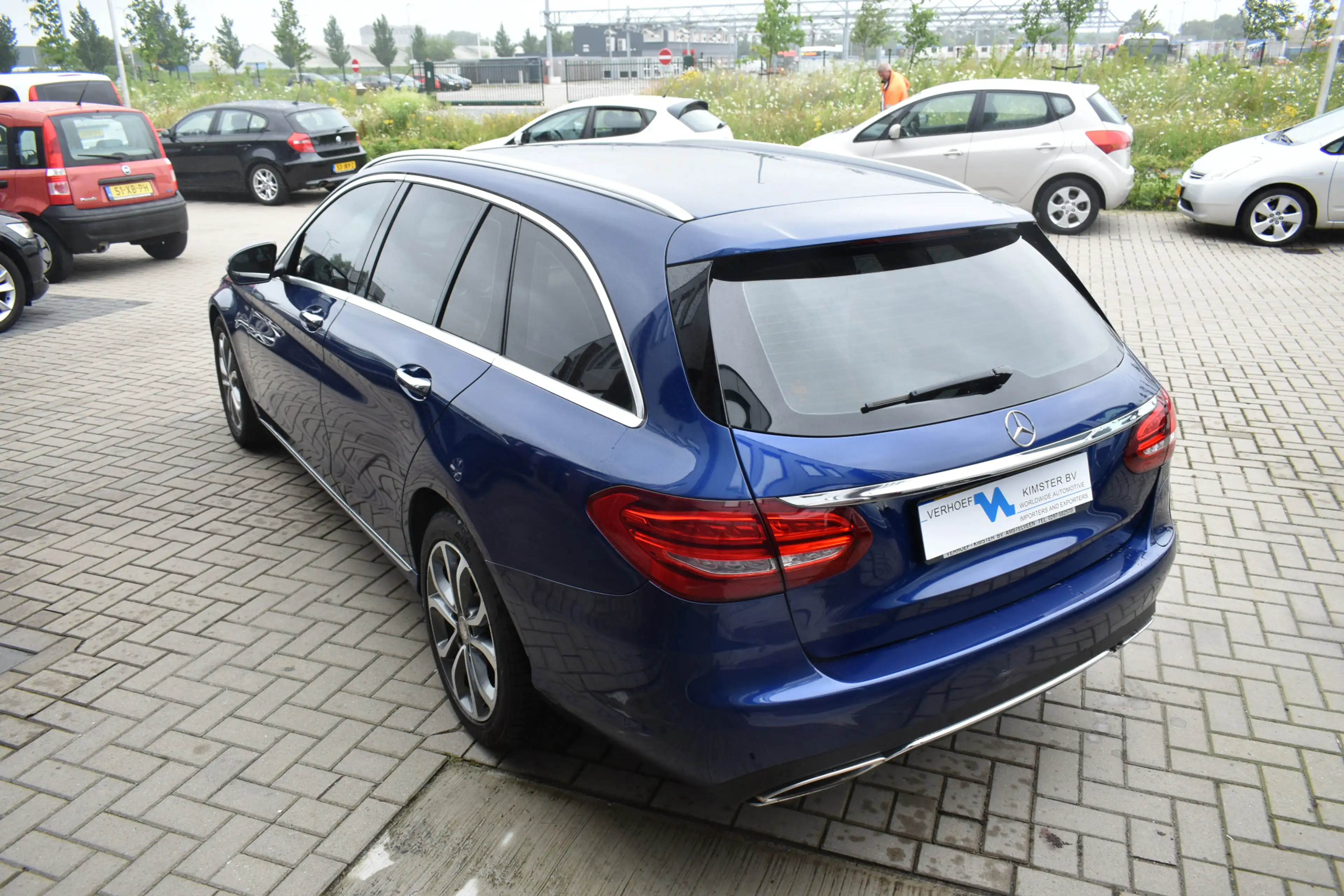 Mercedes-Benz C 350 Estate e Lease Edition — photo 4