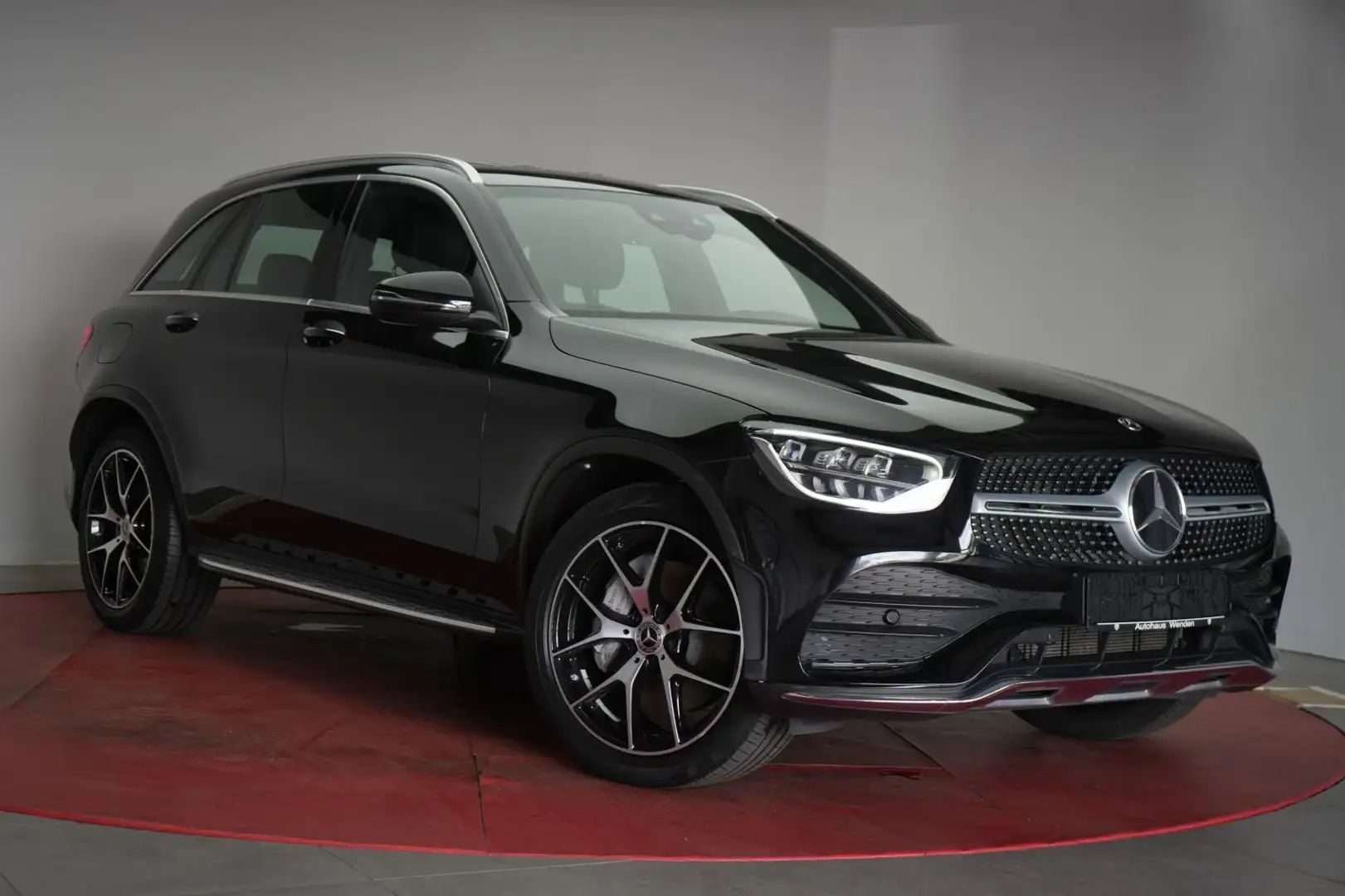 Mercedes-Benz GLC 300 4Matic 9G-Tronic AMG Designo Leder/Temp/ Fekete - 1