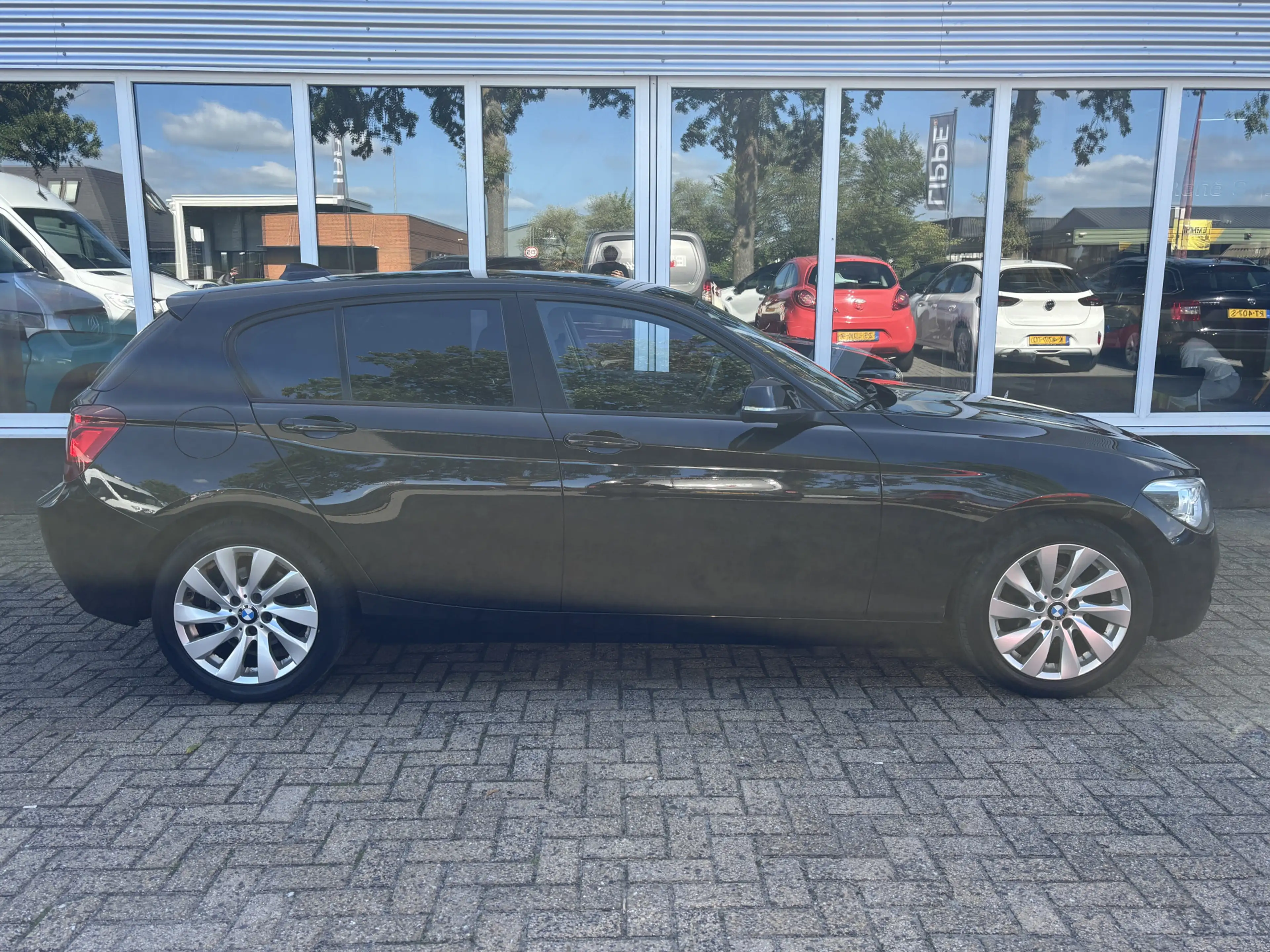 BMW 114 1-serie 114i EDE | Stoelverwarming | Leder | Bluet — photo 9