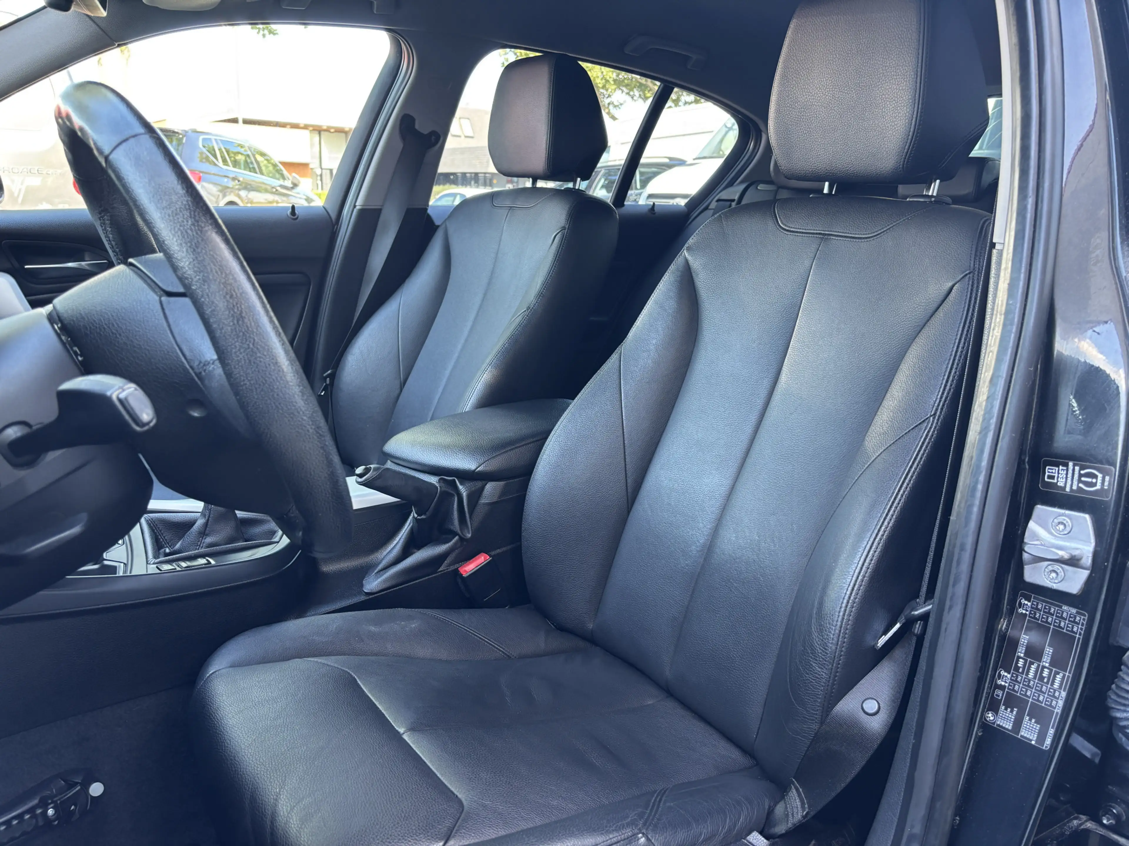 BMW 114 1-serie 114i EDE | Stoelverwarming | Leder | Bluet — photo 2