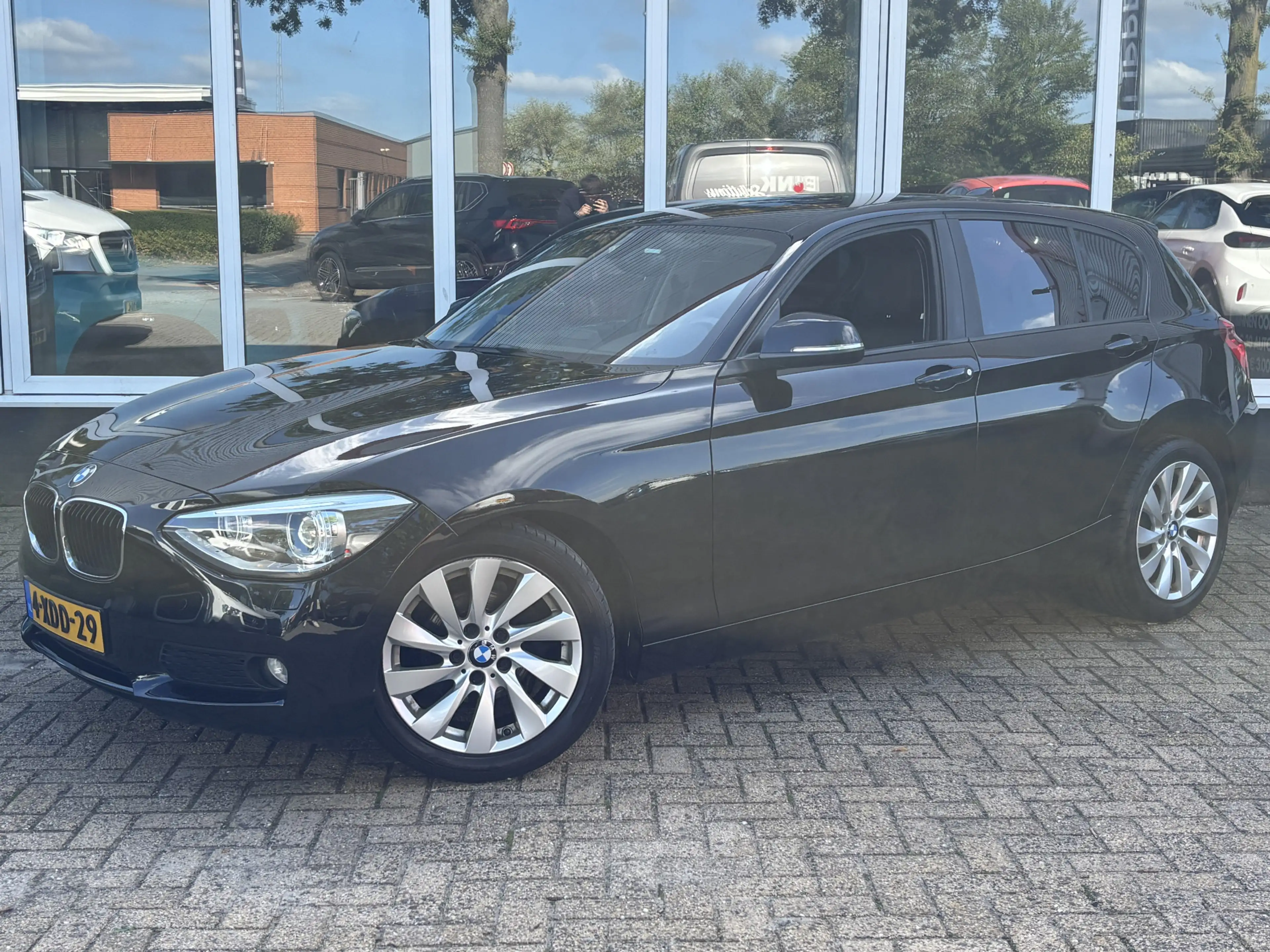 BMW 114 1-serie 114i EDE | Stoelverwarming | Leder | Bluet — photo 11