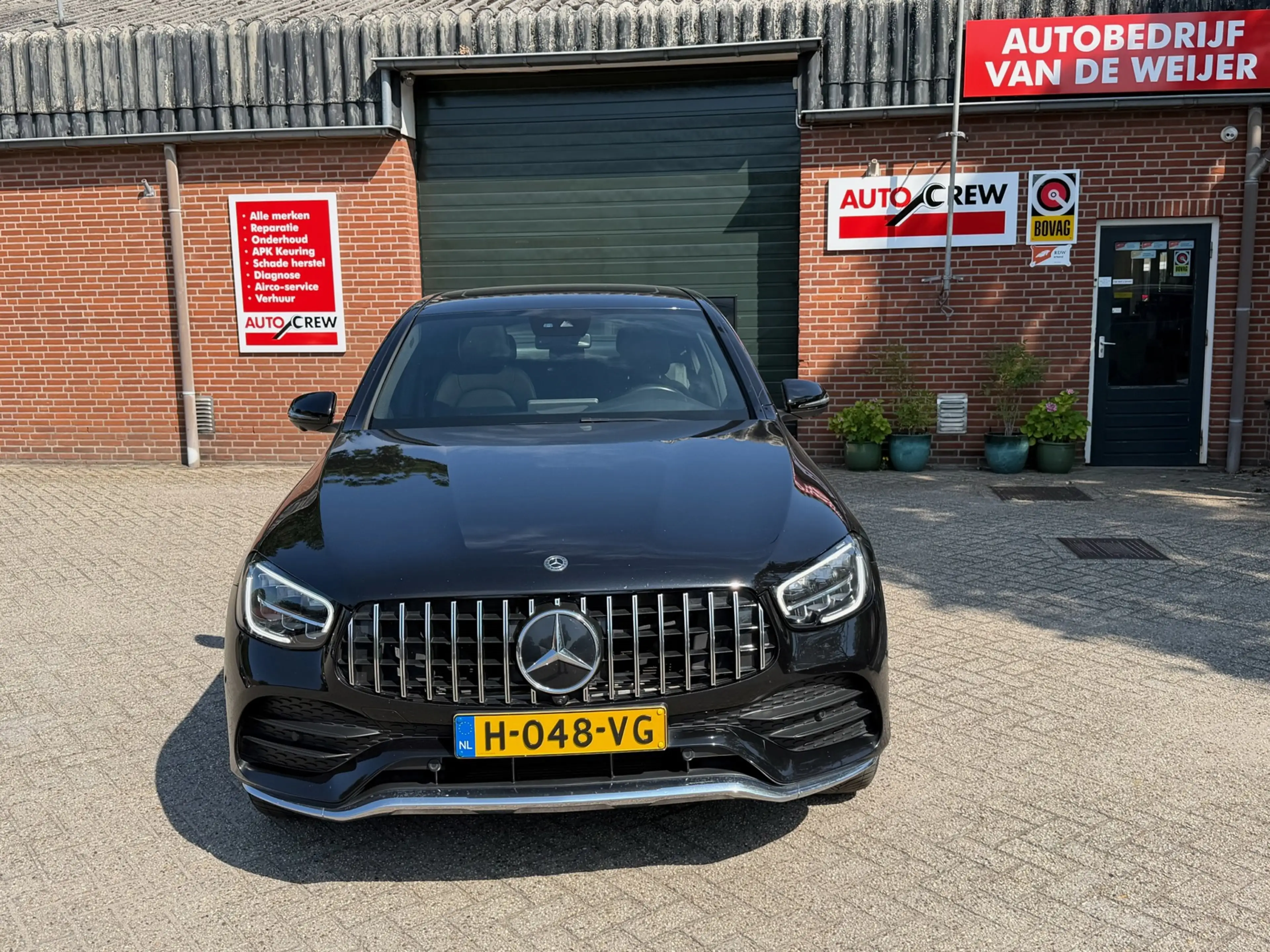 Mercedes-Benz GLC 200 Coupé 4MATIC Face-Lift Premium Plus — photo 4
