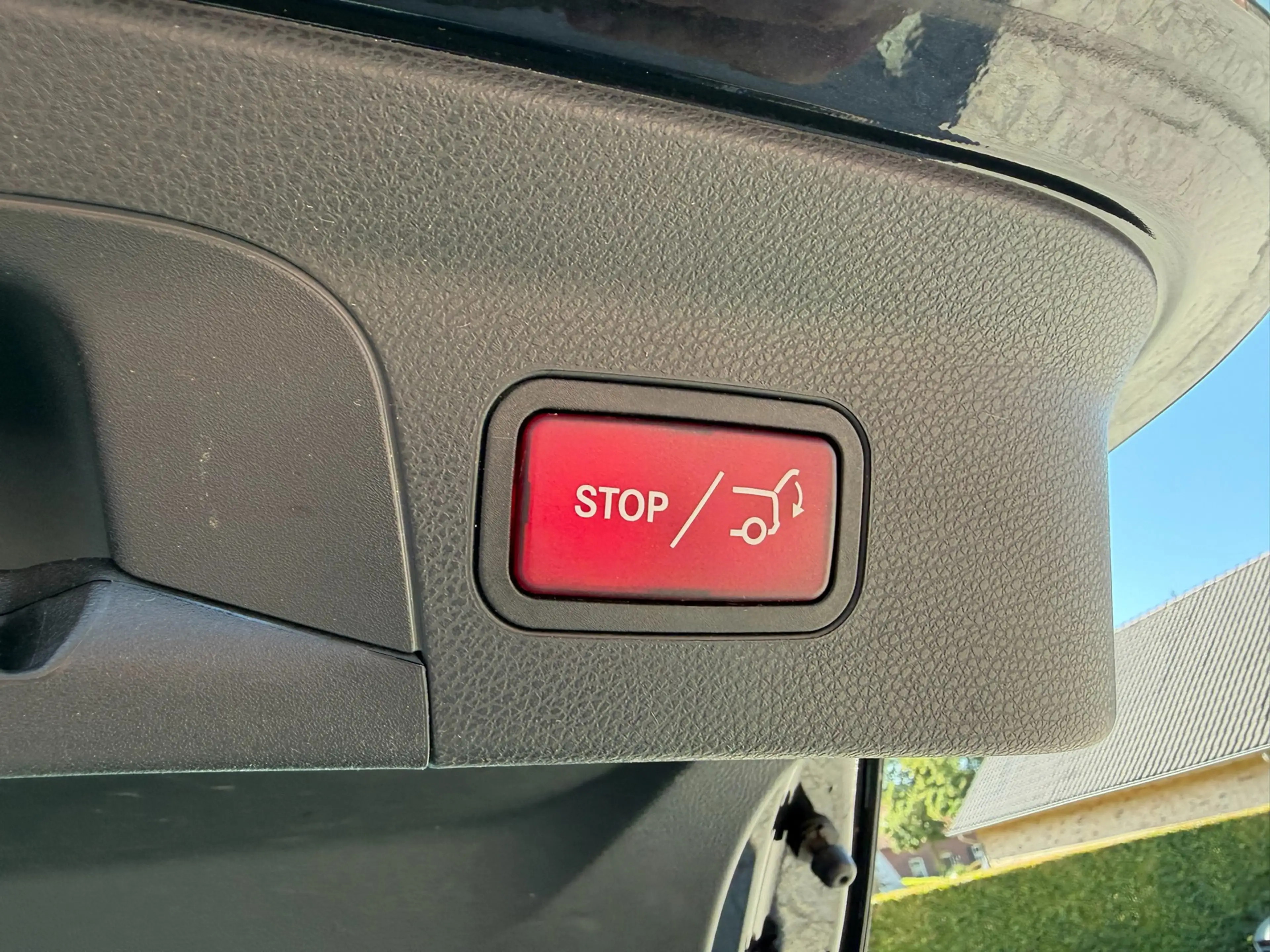 Mercedes-Benz GLC 200 Coupé 4MATIC Face-Lift Premium Plus — photo 31