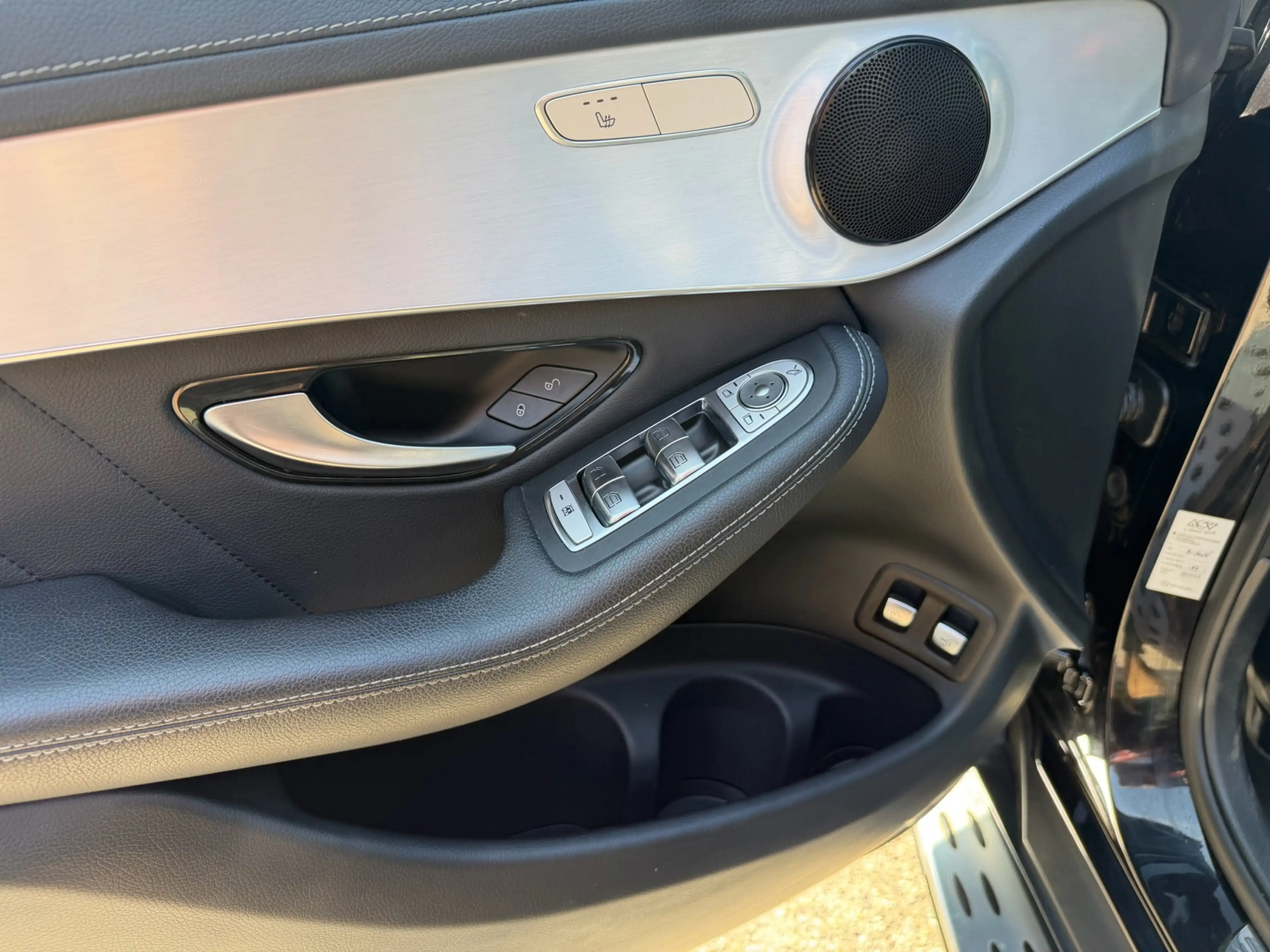 Mercedes-Benz GLC 200 Coupé 4MATIC Face-Lift Premium Plus — photo 15