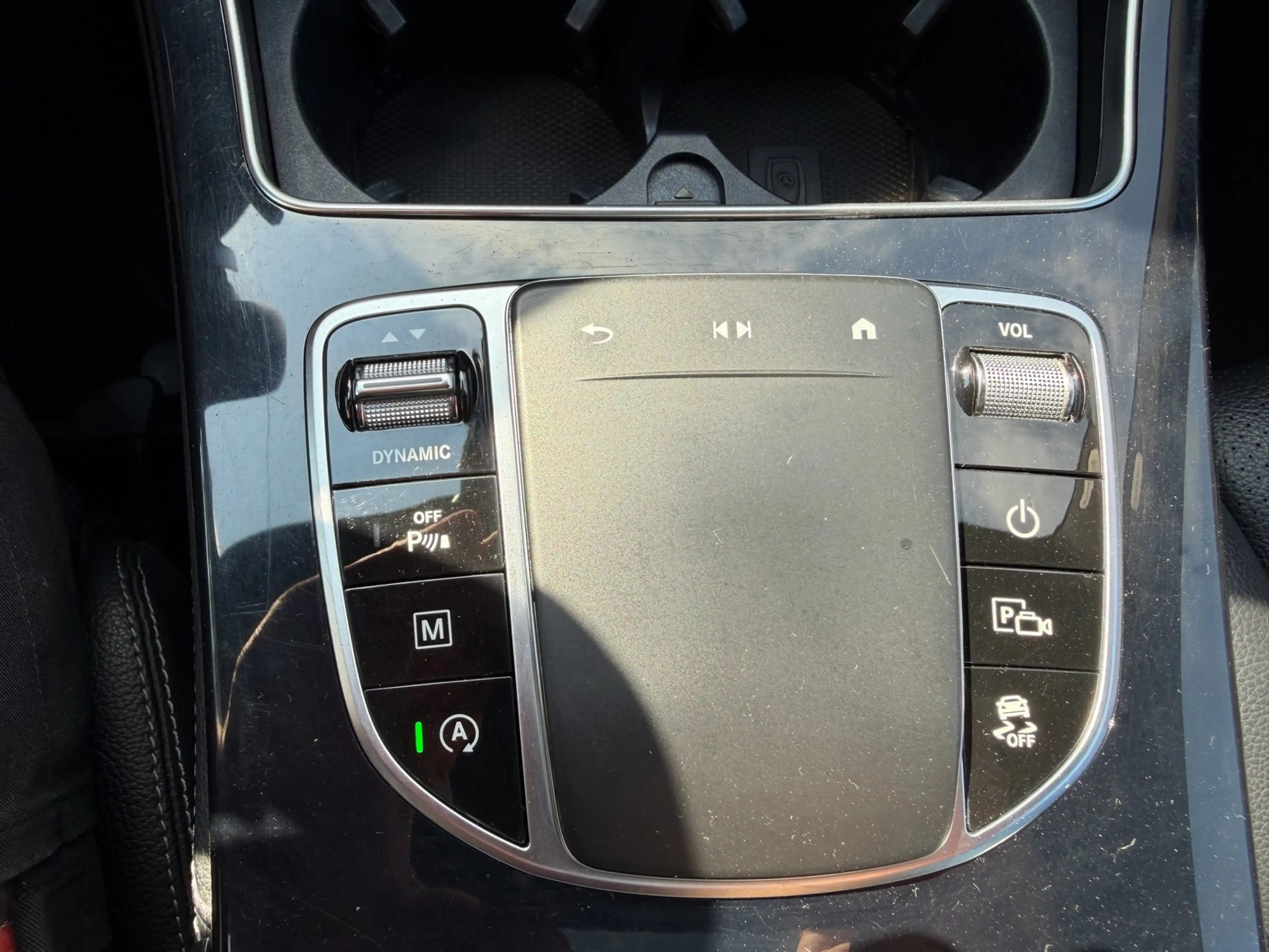 Mercedes-Benz GLC 200 Coupé 4MATIC Face-Lift Premium Plus — photo 26