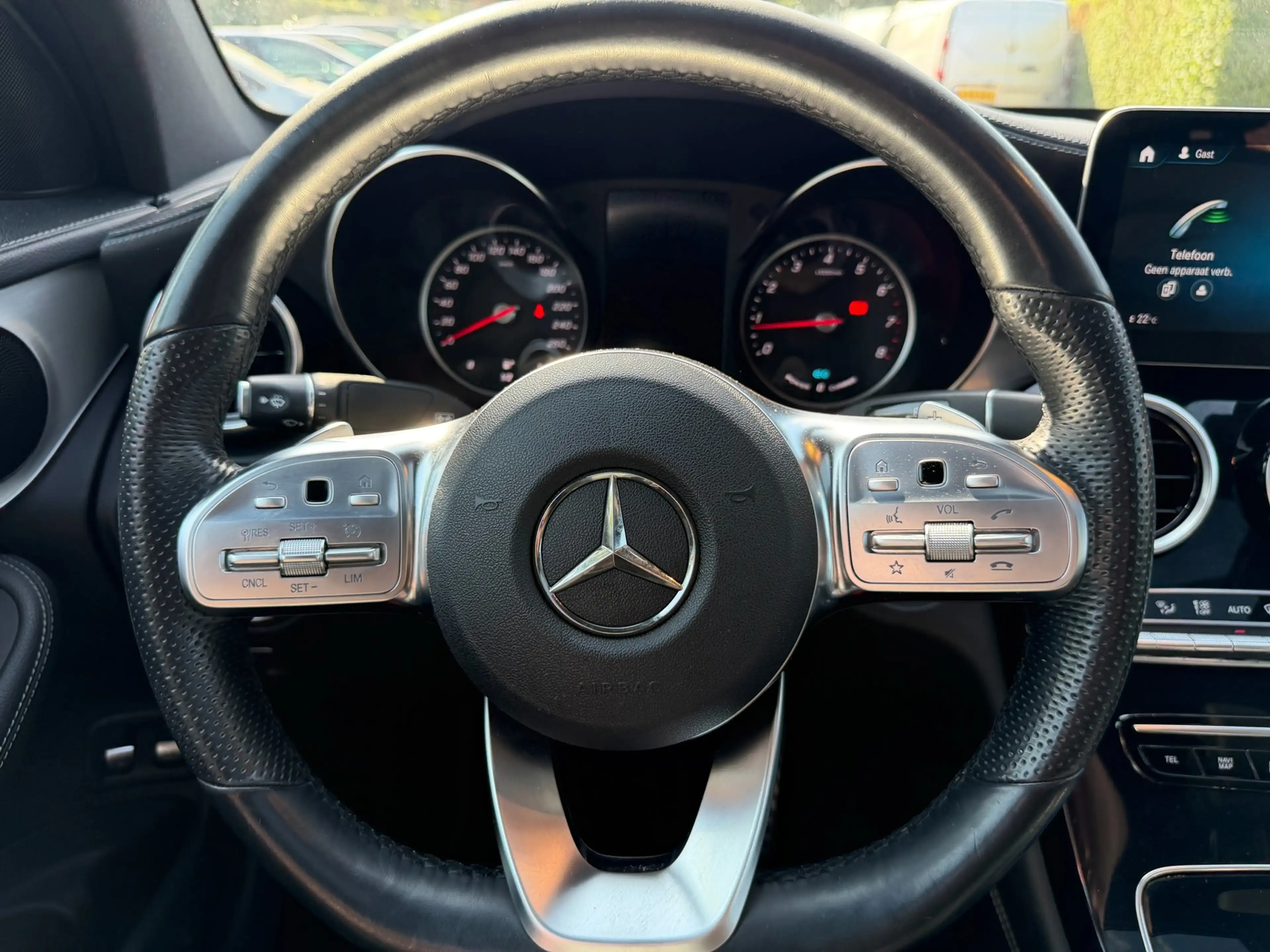 Mercedes-Benz GLC 200 Coupé 4MATIC Face-Lift Premium Plus — photo 18