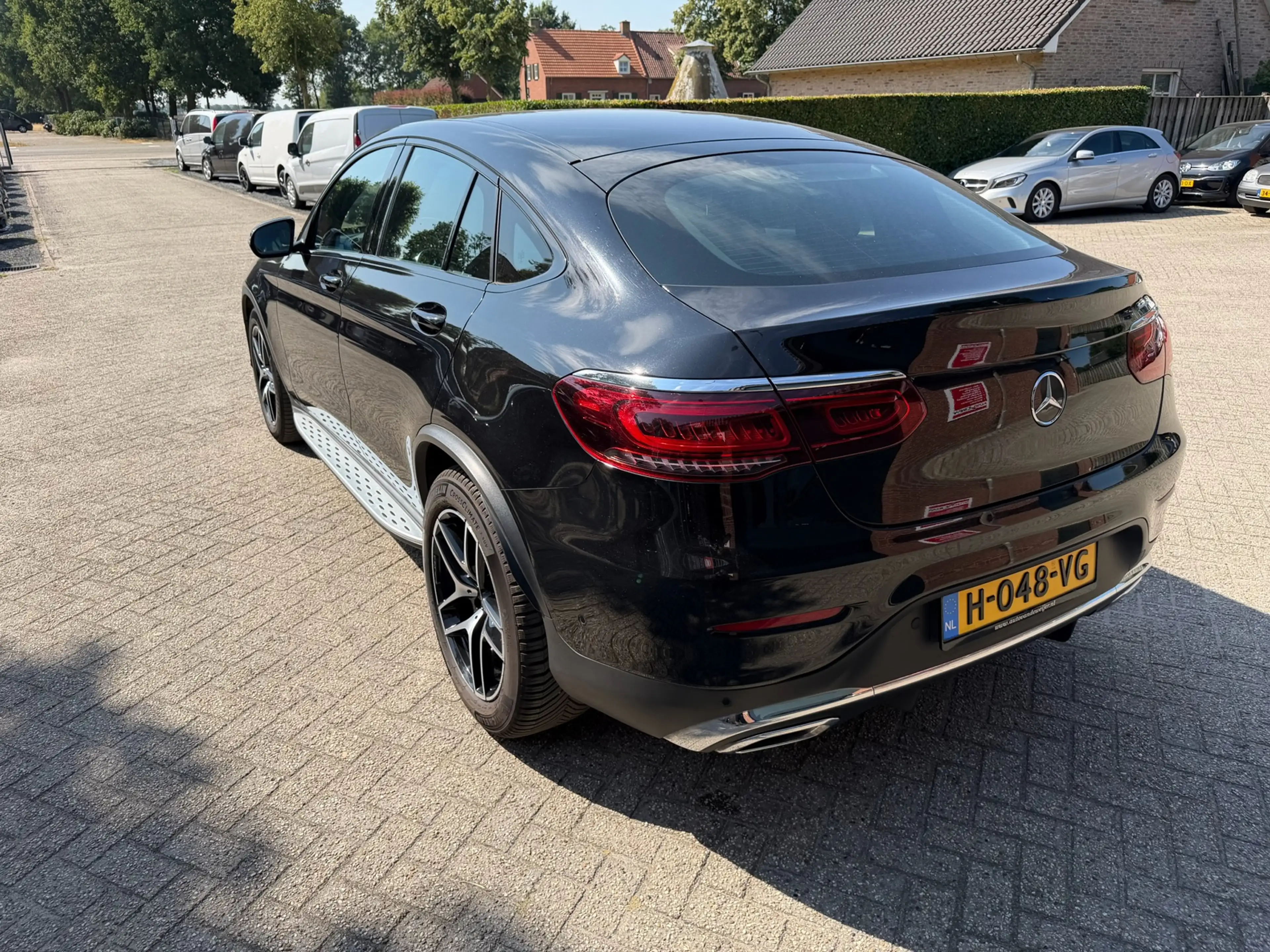 Mercedes-Benz GLC 200 Coupé 4MATIC Face-Lift Premium Plus — photo 11