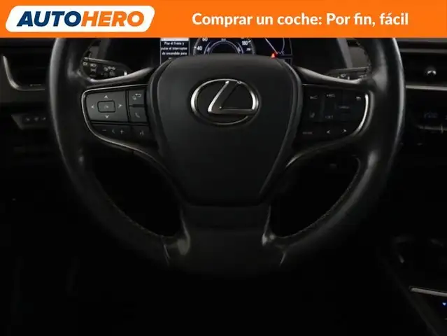 Lexus UX view 26
