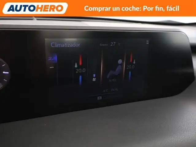 Lexus UX view 24
