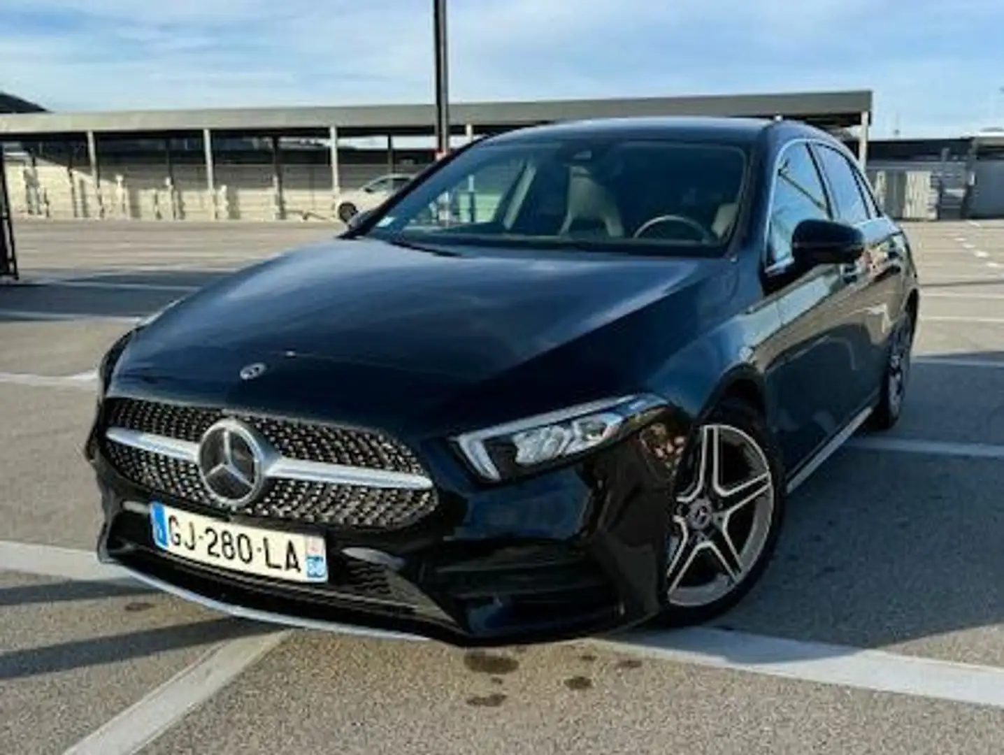 Mercedes-Benz A 180 Classe   d 8G-DCT AMG Line Noir - 1