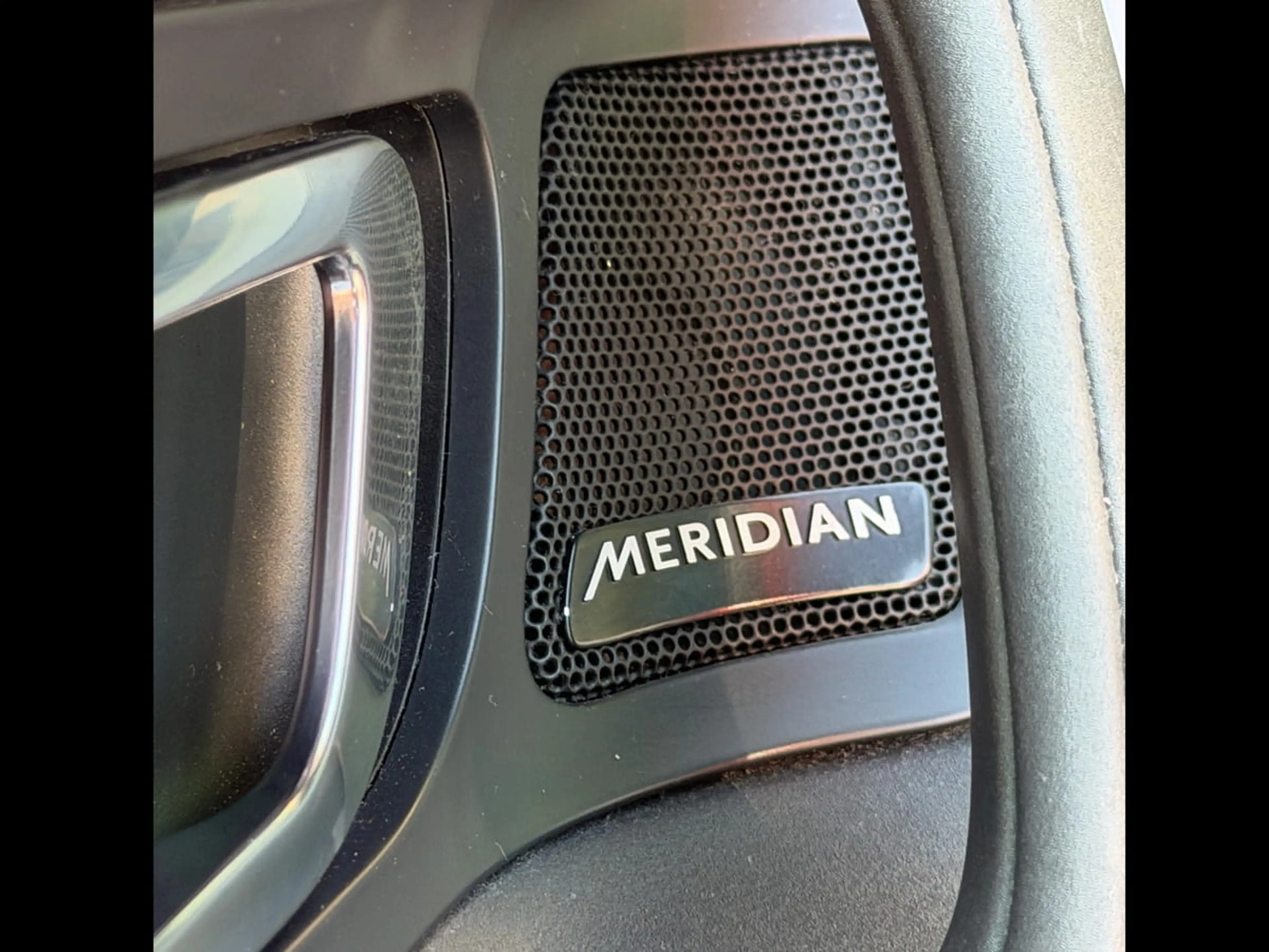 Land Rover Discovery Sport 2.0 Td4 SE AWD — photo 14