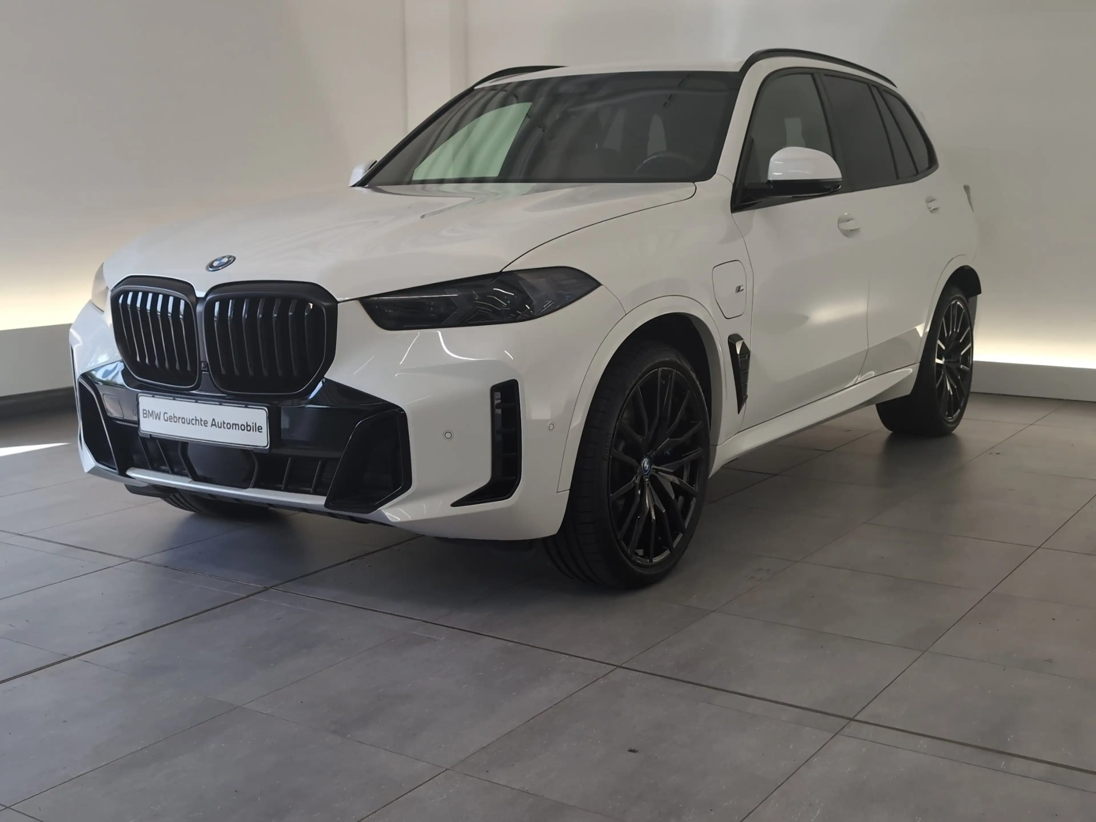 BMW X5 xDrive50e M Sport Pro Navi/LED/AHK/360°/ACC Navi/L — photo 2