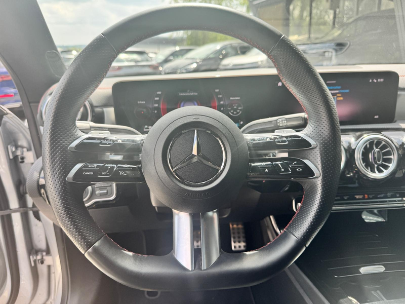 Mercedes-Benz CLA 250 CLA 250 4Matic 8G-DCT Edition AMG Line — photo 13