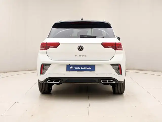 Volkswagen T-Roc view 5