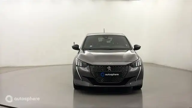 Peugeot 208 view 2