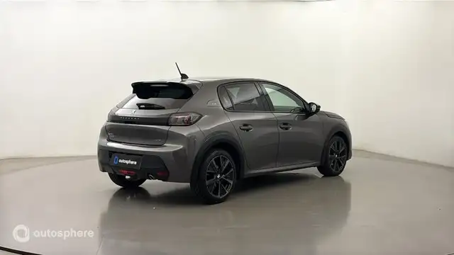 Peugeot 208 view 5