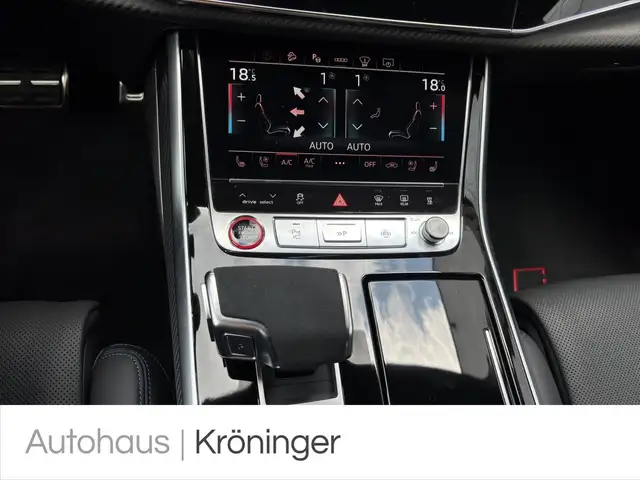 Audi RSQ8 view 14