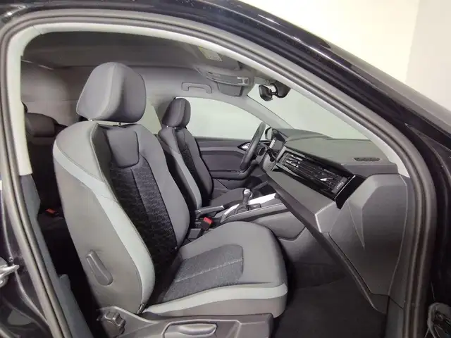 Audi A1 view 8