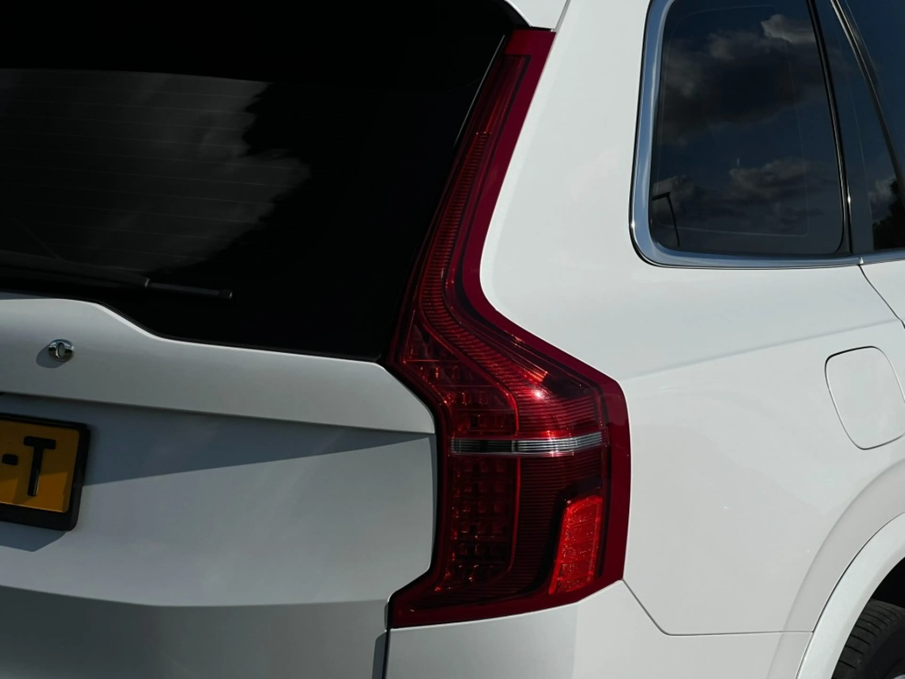 Volvo XC90 2.0 T8 TE AWD Inscription — photo 10