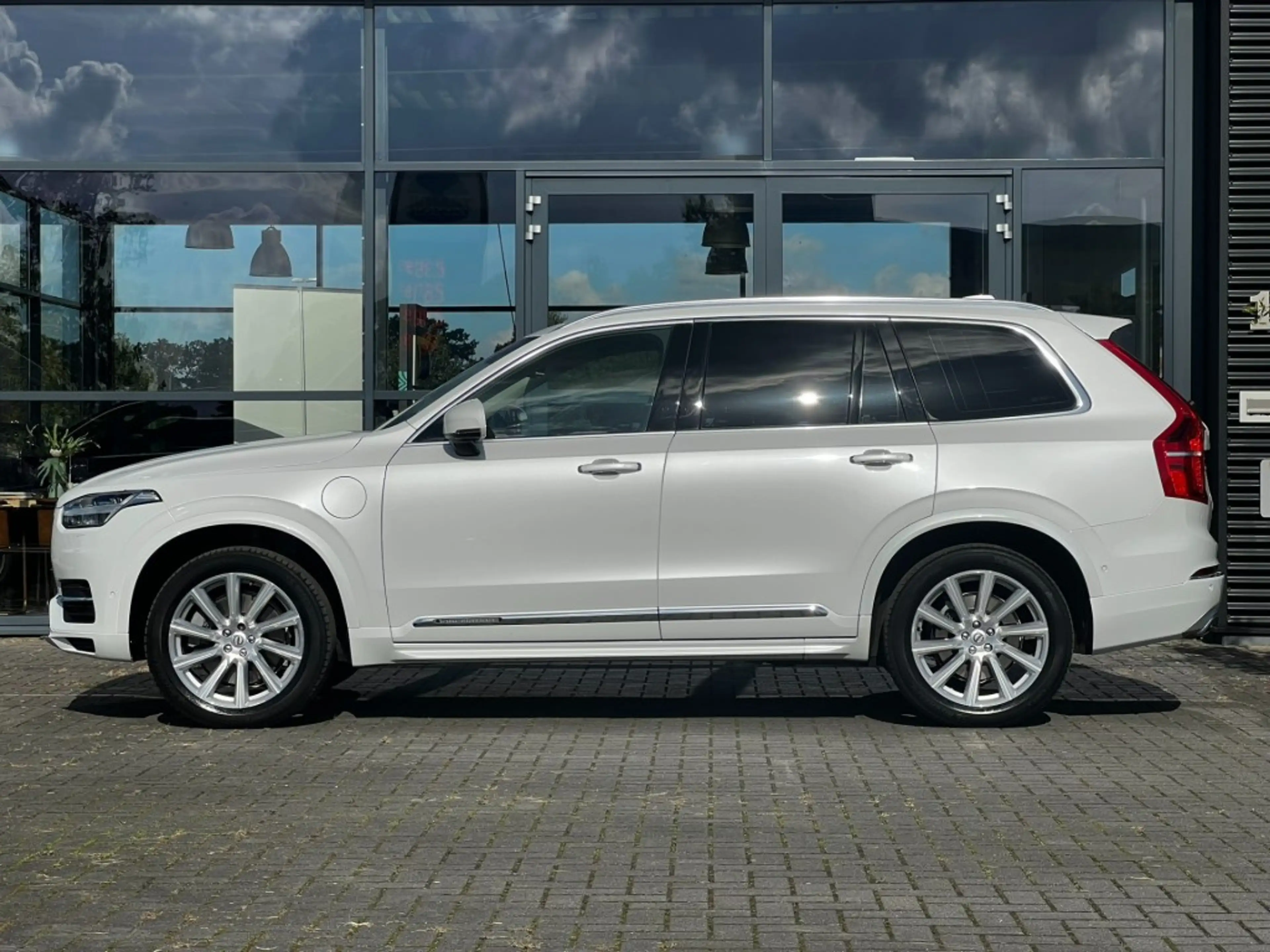 Volvo XC90 2.0 T8 TE AWD Inscription — photo 4