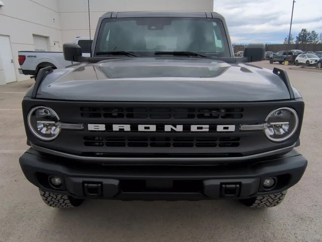 Ford Bronco снимка Ford Bronco