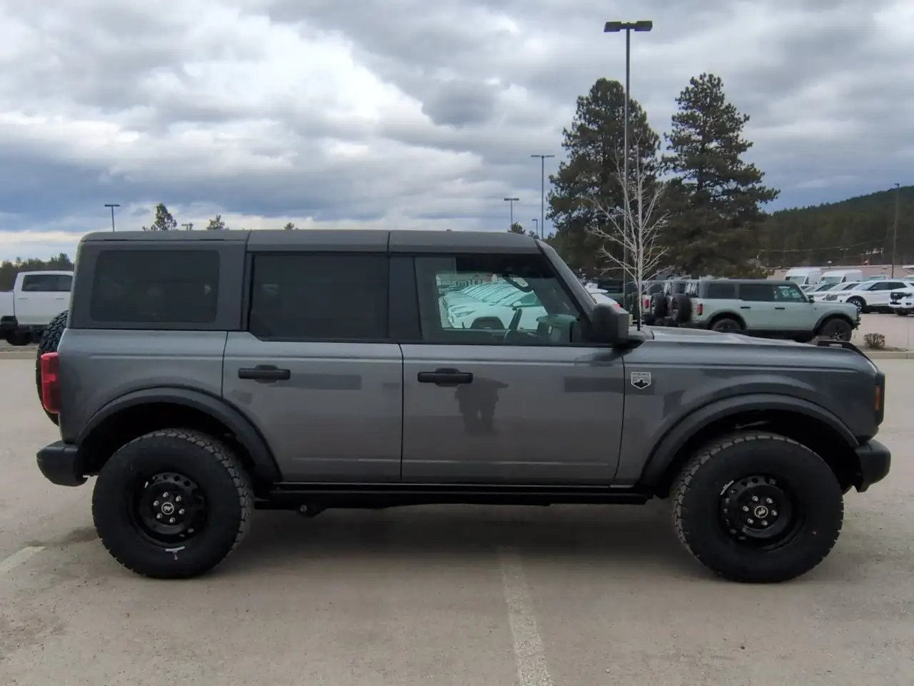 Ford Bronco снимка Ford Bronco