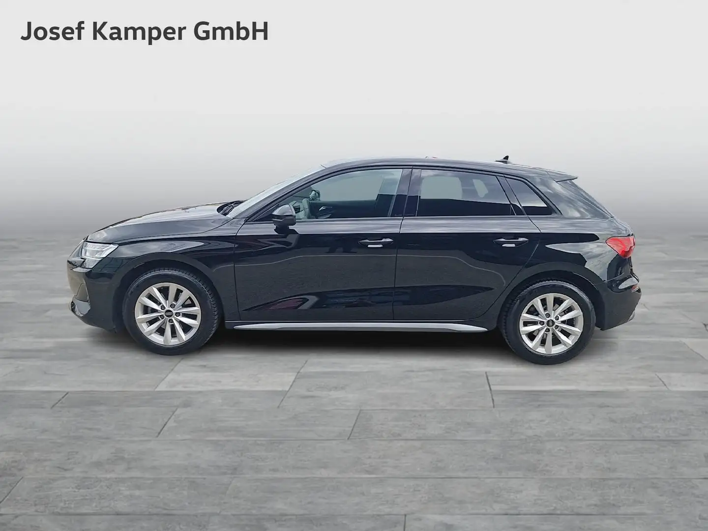 Audi A3 30 TFSI Schwarz - 2