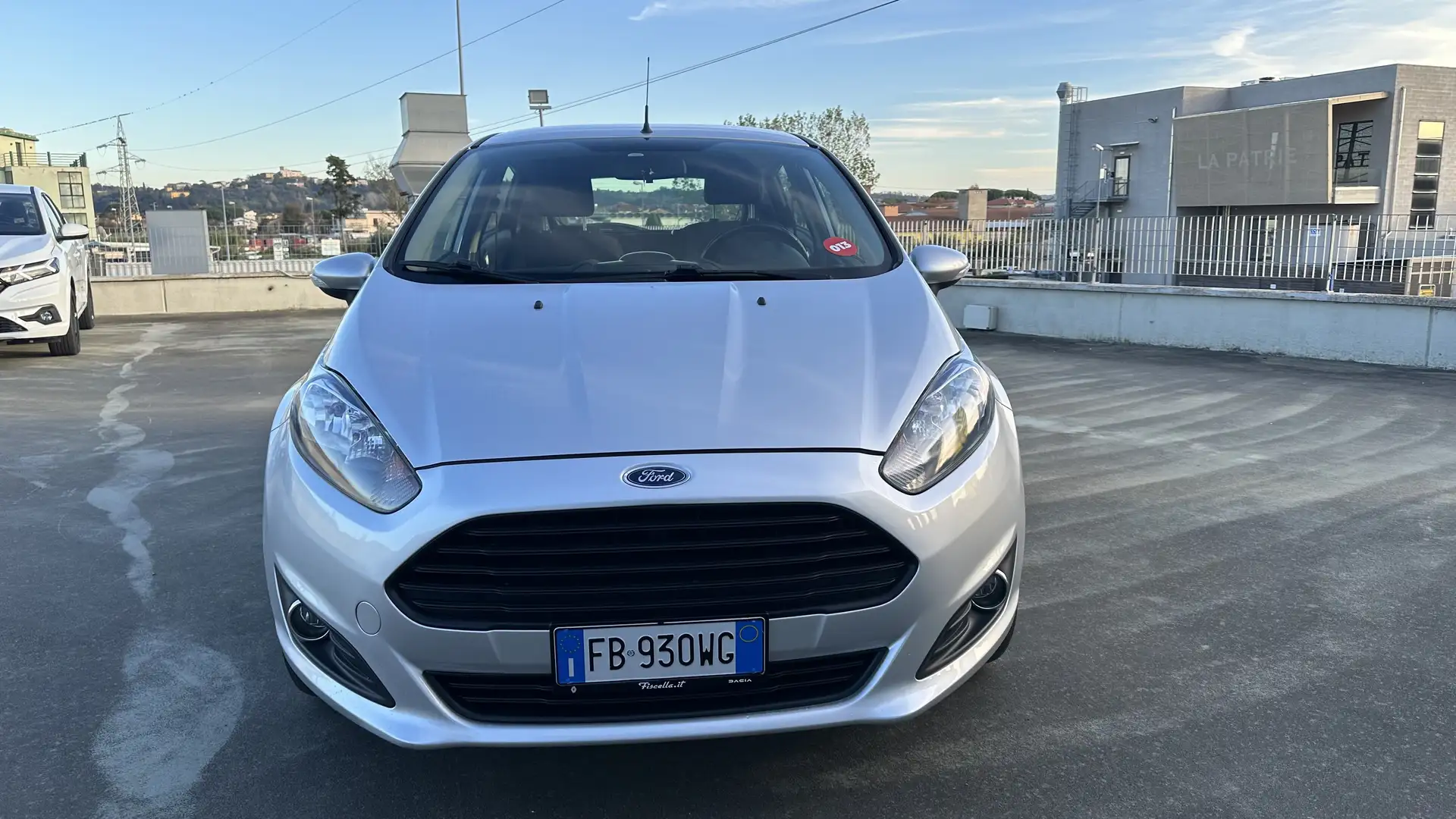 Ford Fiesta 5p 1.4 16v Ikon Business Gpl Argento - 1