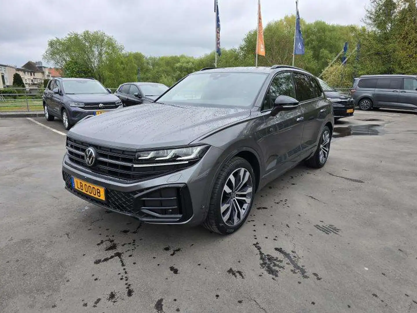 Volkswagen Touareg R-Line Gris - 1