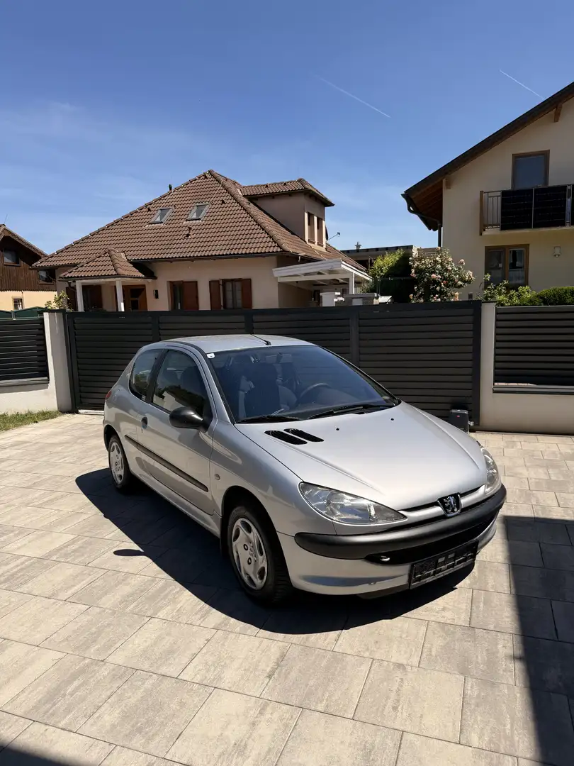 Peugeot 206 XR 1,1       15.000Km - 1