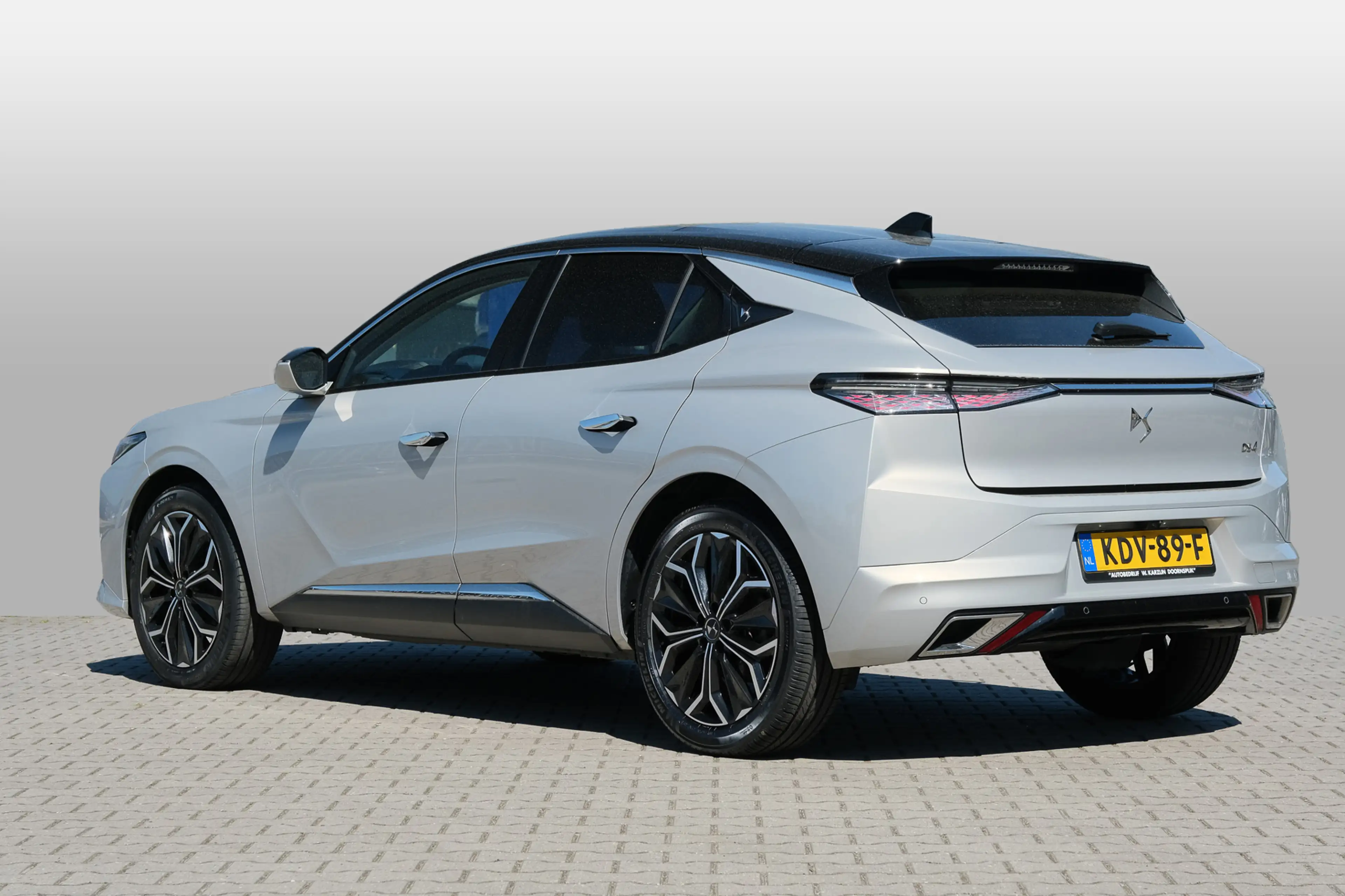 DS Automobiles DS 4 1.2 PureTech Bastille — photo 4