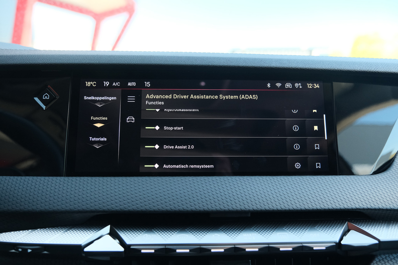 DS Automobiles DS 4 1.2 PureTech Bastille — photo 18