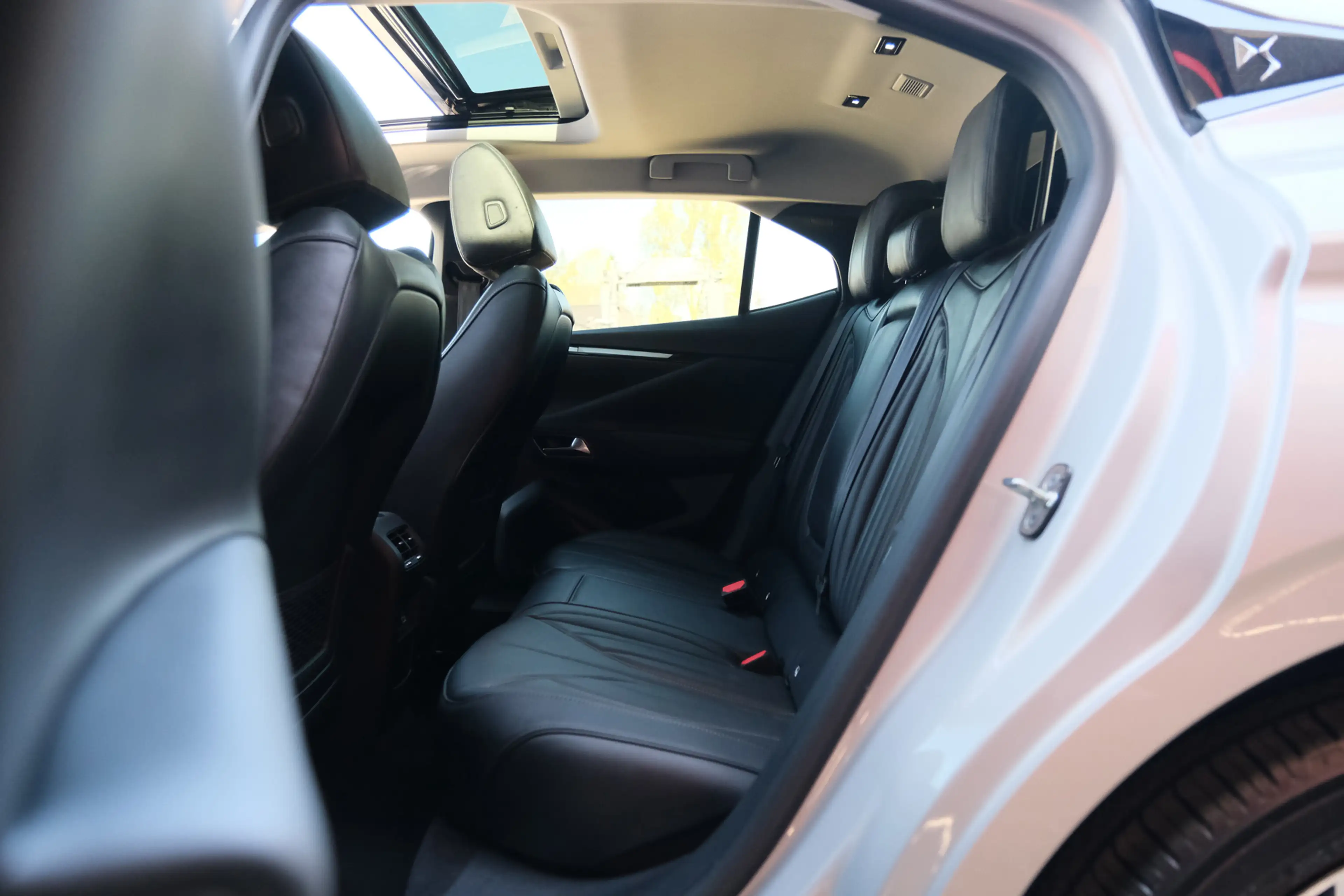 DS Automobiles DS 4 1.2 PureTech Bastille — photo 37
