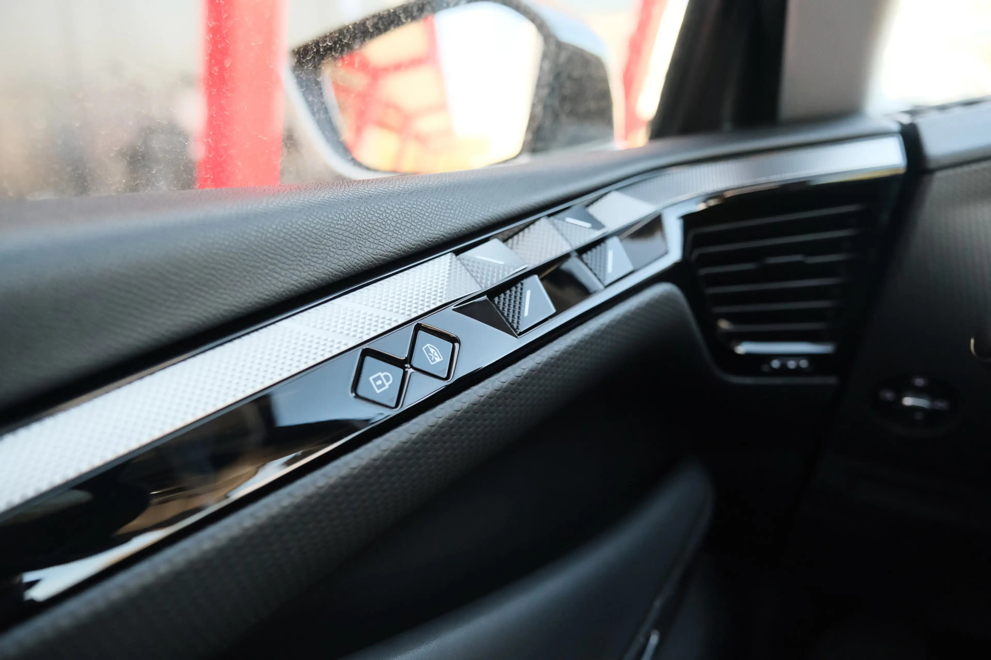 DS Automobiles DS 4 1.2 PureTech Bastille — photo 25