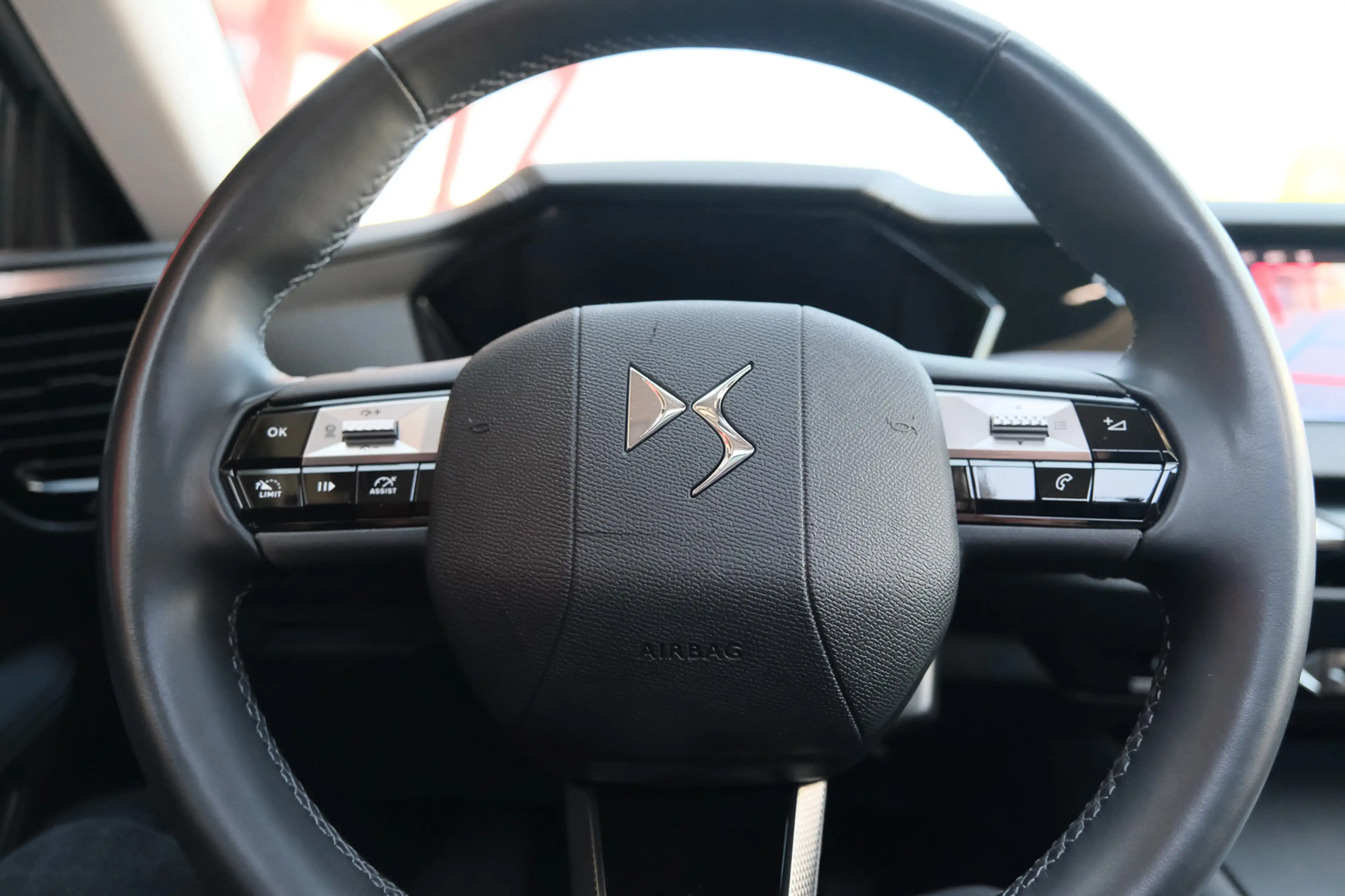 DS Automobiles DS 4 1.2 PureTech Bastille — photo 28