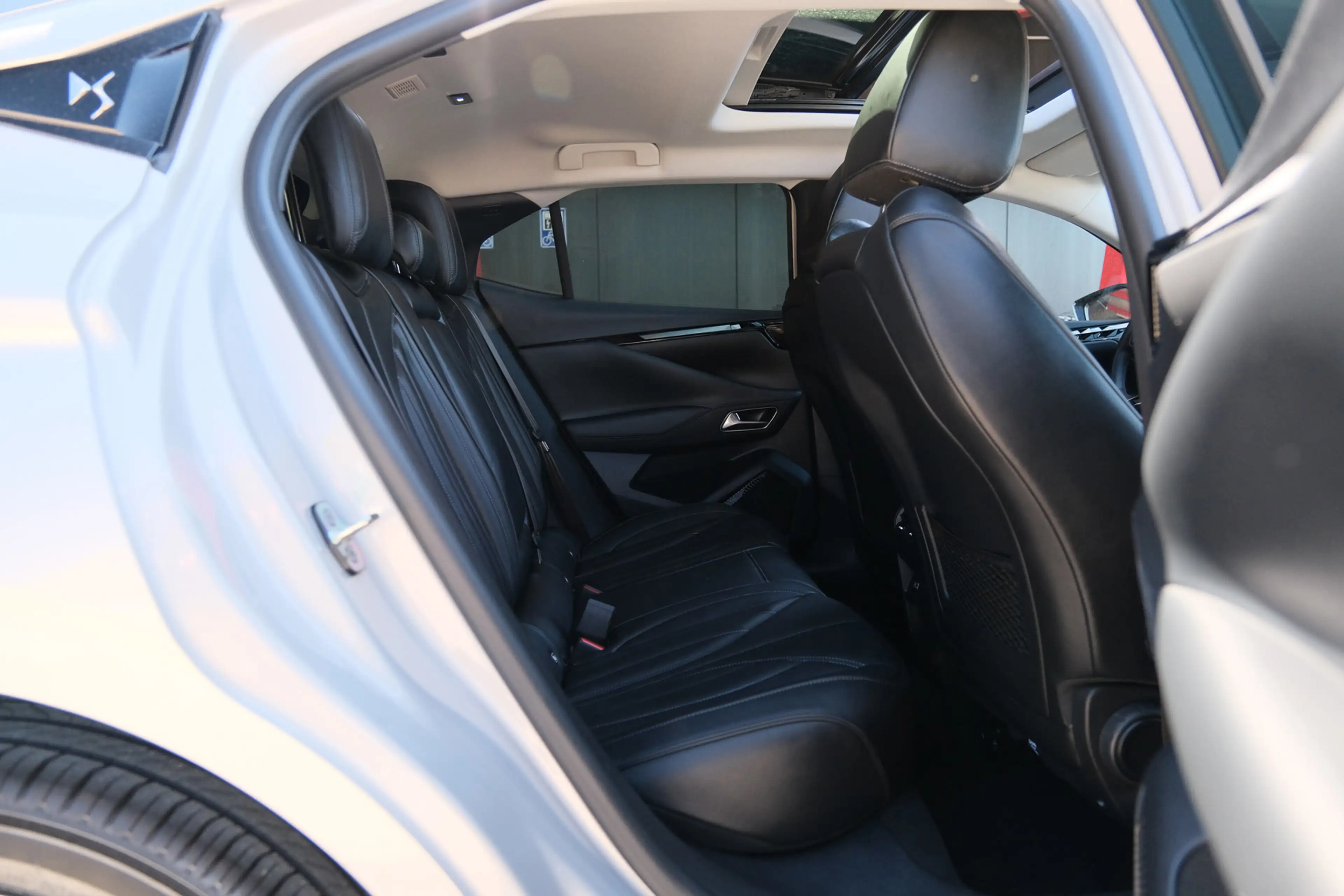 DS Automobiles DS 4 1.2 PureTech Bastille — photo 36
