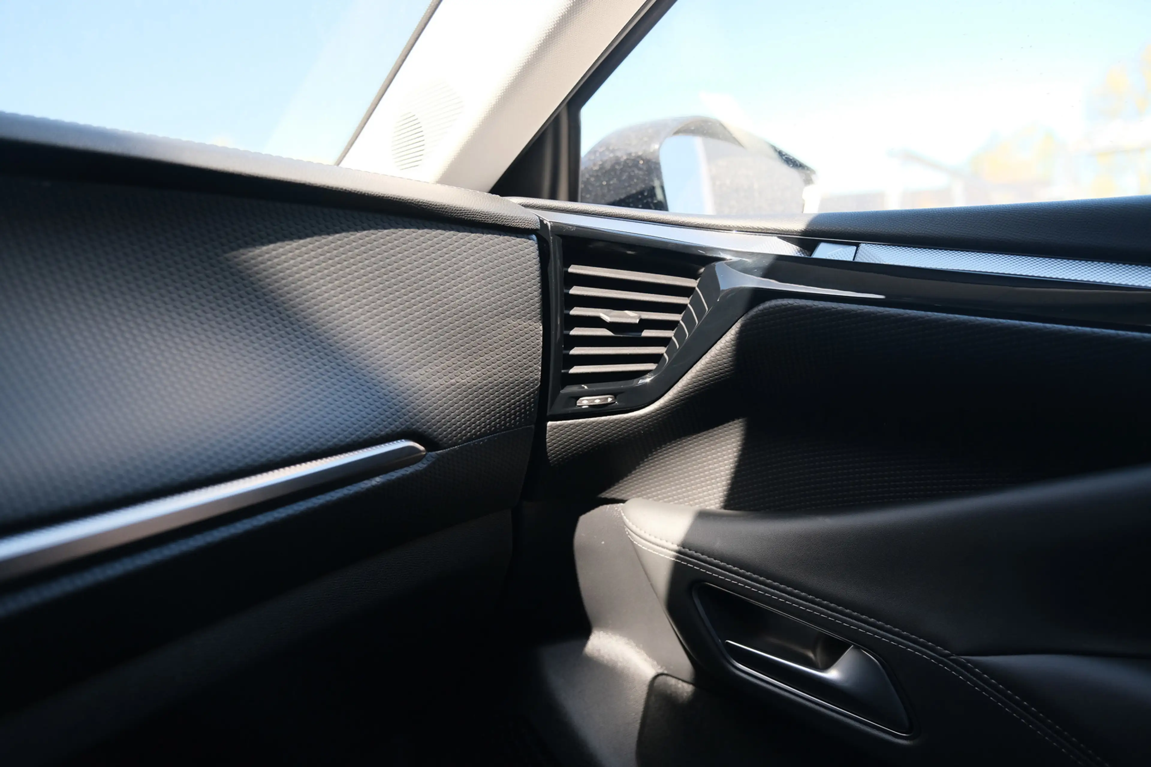 DS Automobiles DS 4 1.2 PureTech Bastille — photo 26