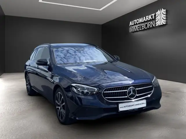 Mercedes-Benz E-Class view 2