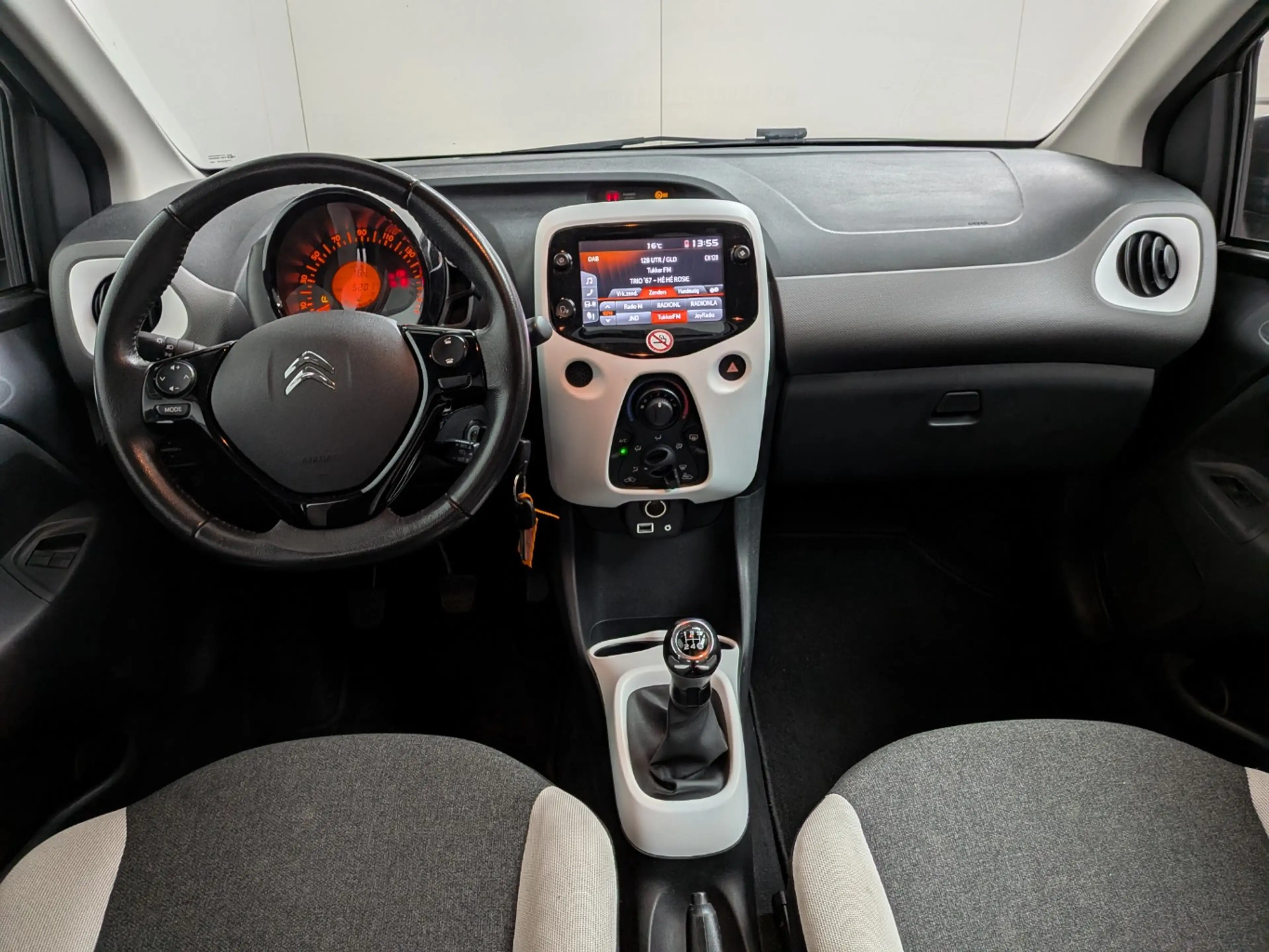 Citroen C1 1.0 VTi Millenium — photo 5