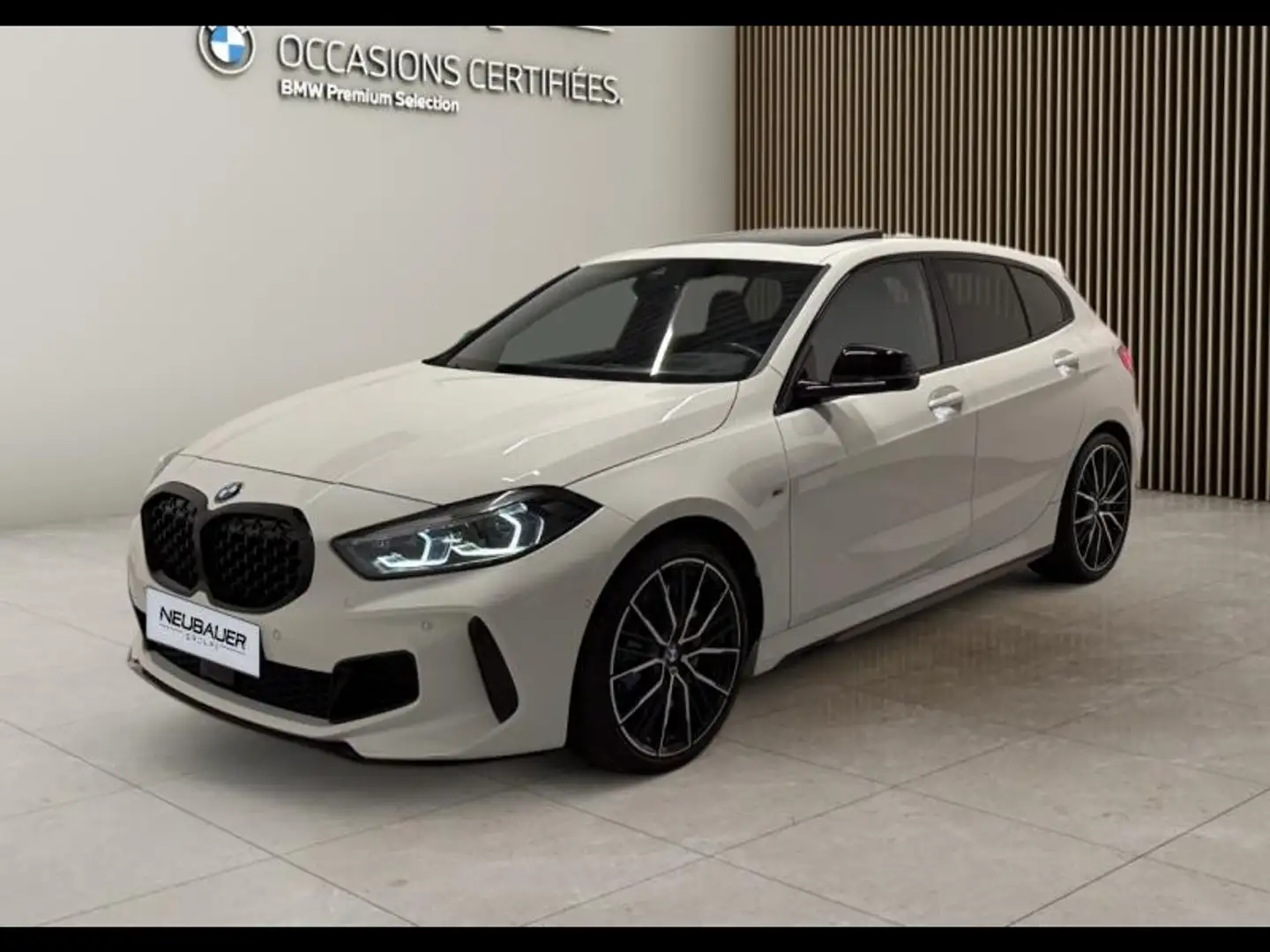 BMW 135 M135iA xDrive 306ch Bianco - 1