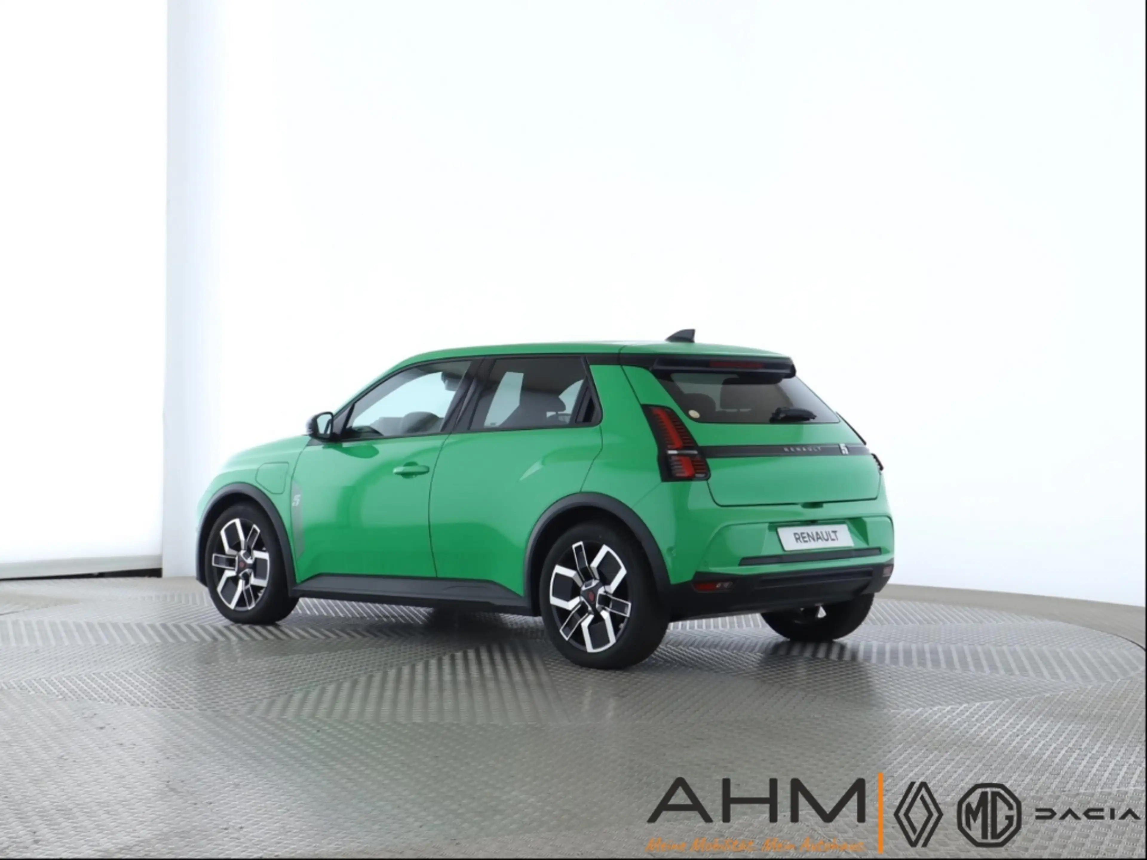 Renault R 5 Electric 120 Urban Range Techno — photo 3