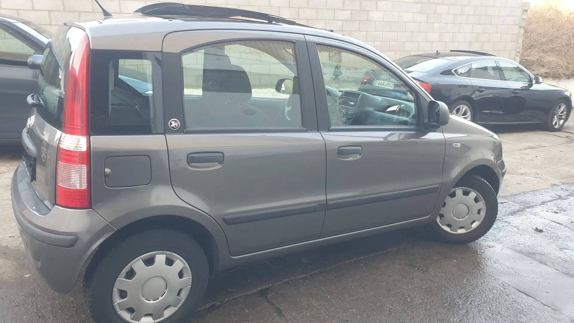 Fiat Panda Panda MY 1.2 8V 60 ch Emotion Grijs - 1