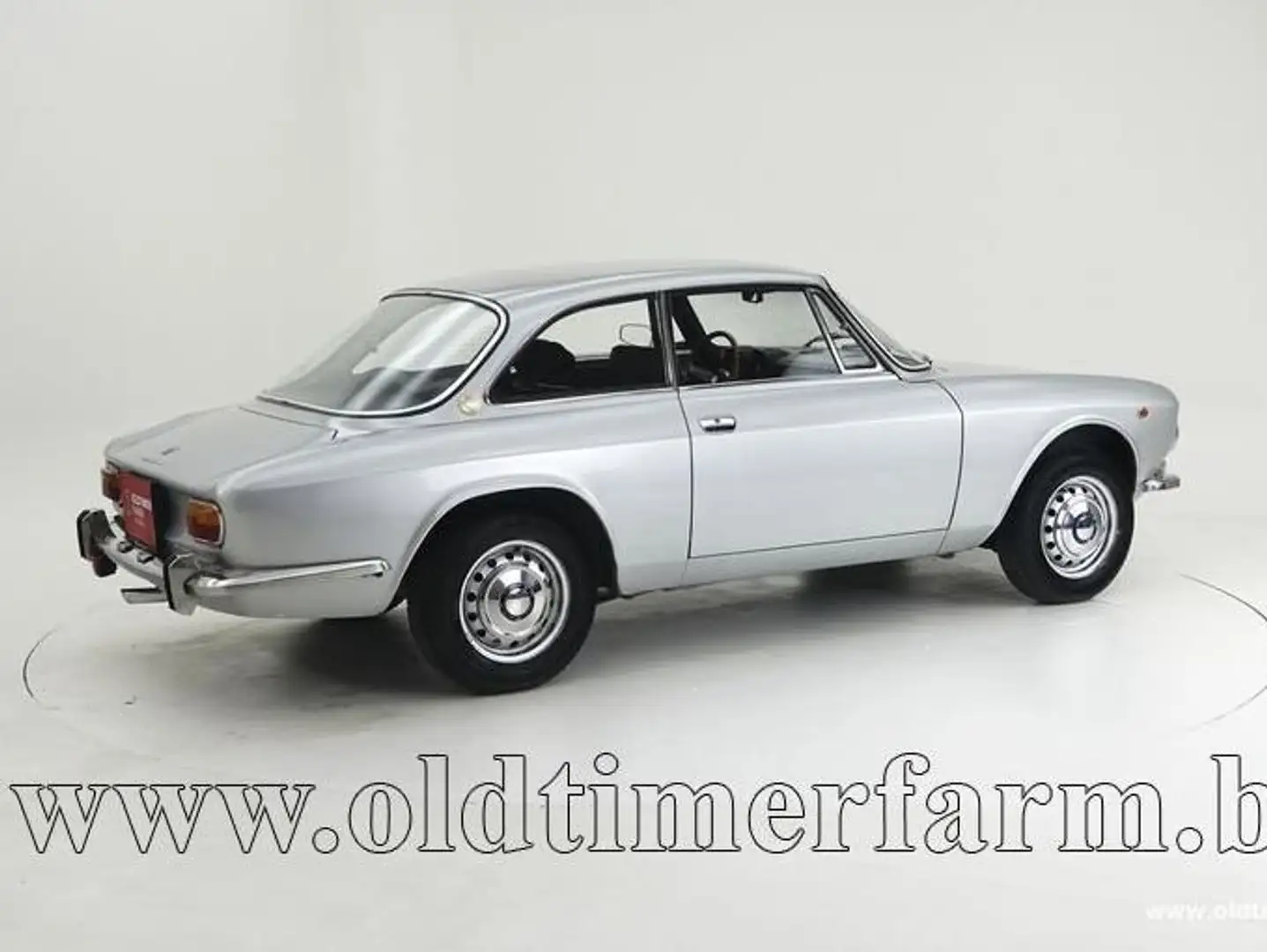 Alfa Romeo GTV 1750 '71 CH8218 Gris - 2