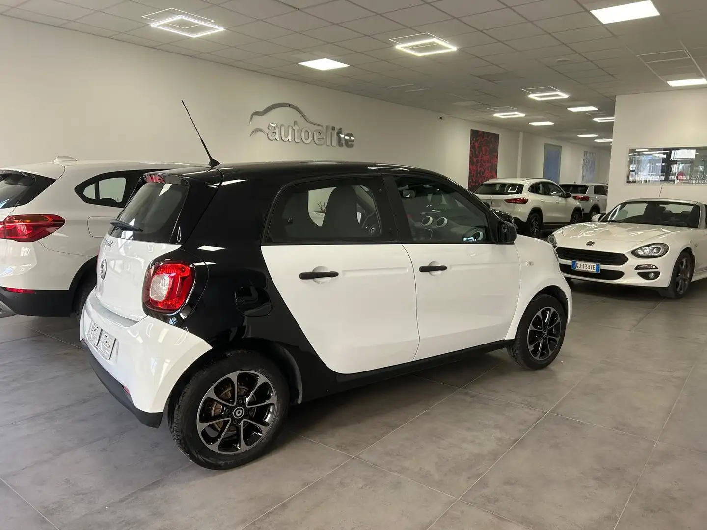 smart forFour Passion Bianco - 1
