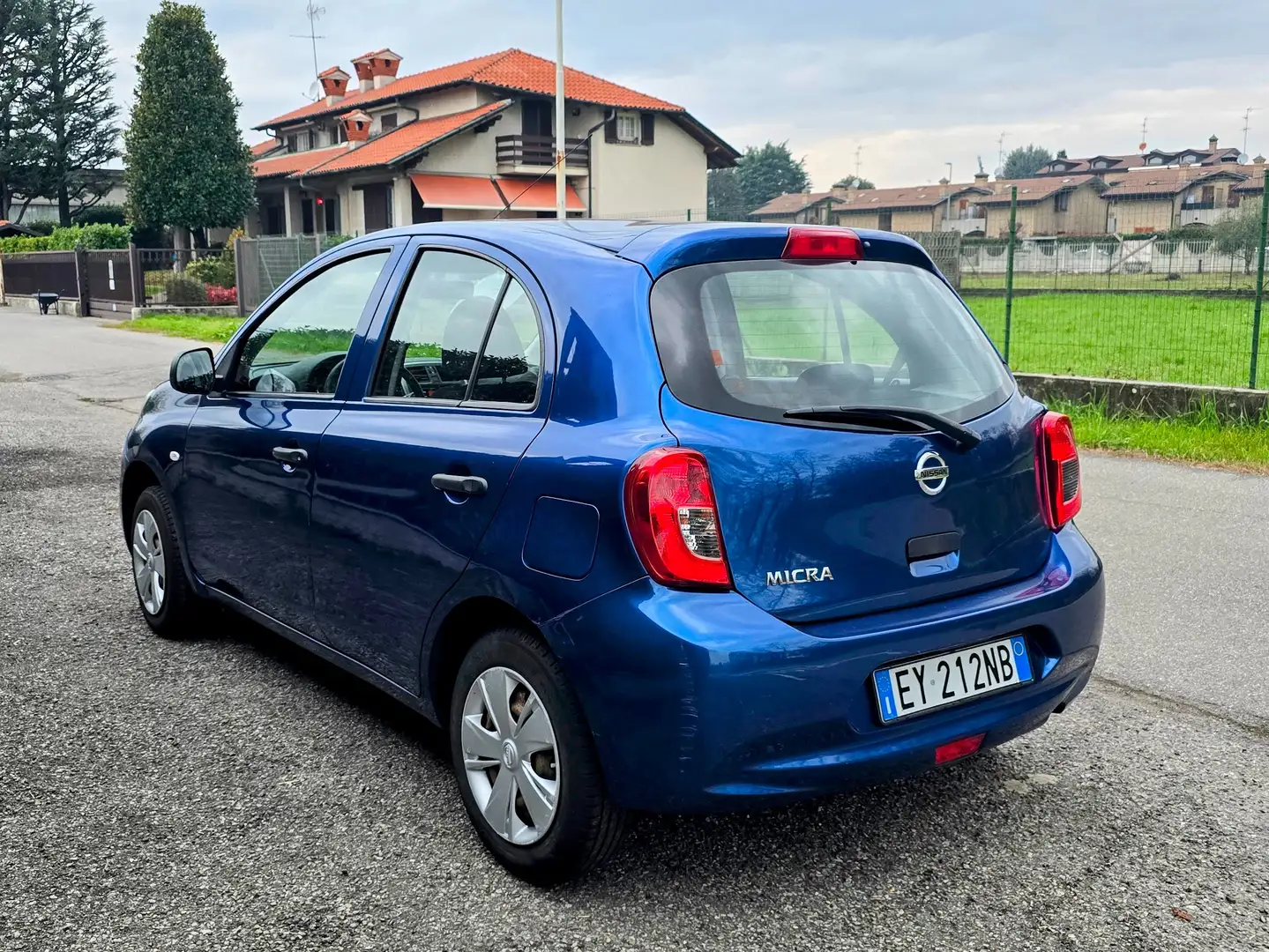 Nissan Micra Micra IV 1.2 Tekna TPMS Modrá - 2