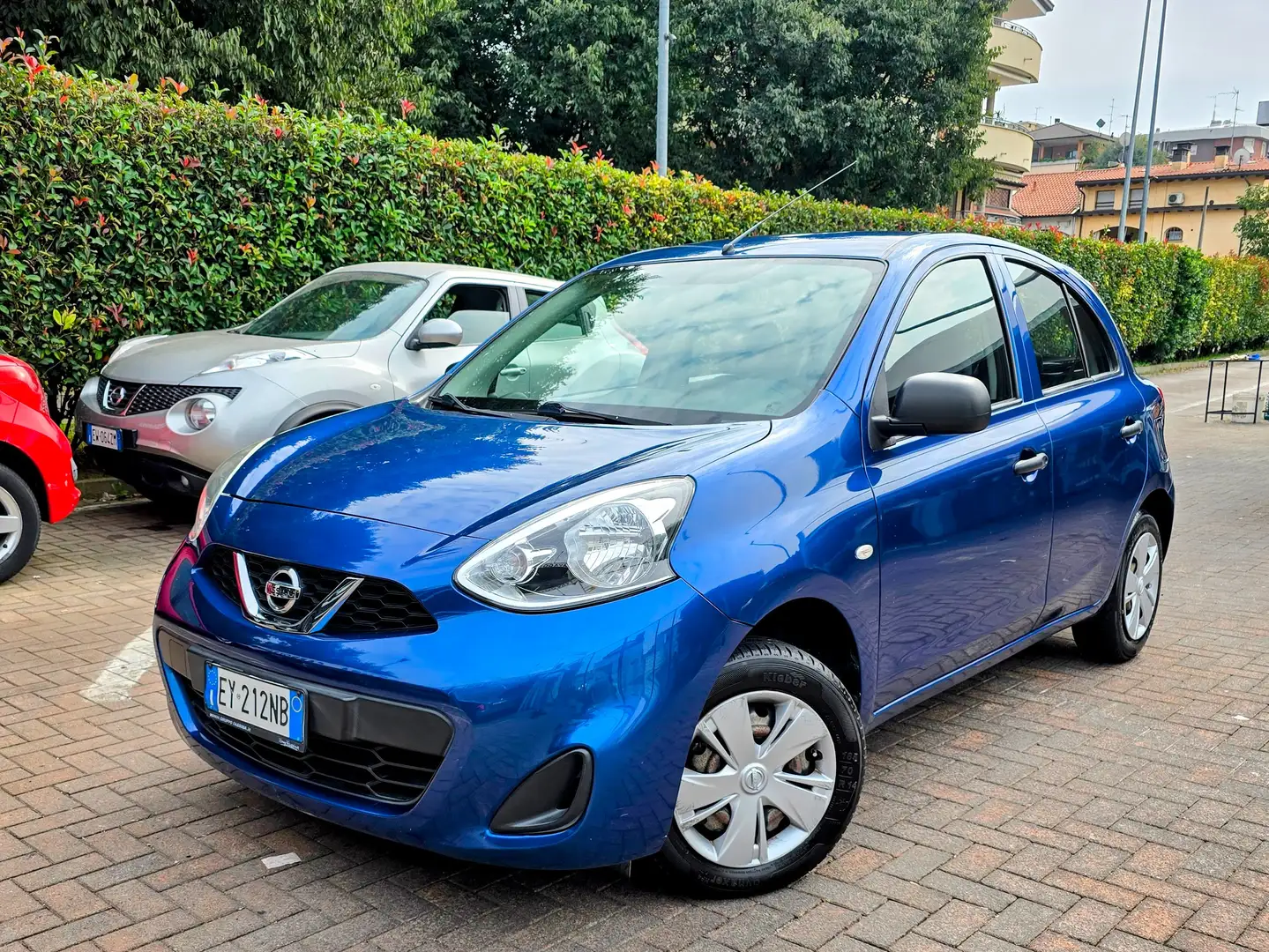 Nissan Micra Micra IV 1.2 Tekna TPMS Blau - 1